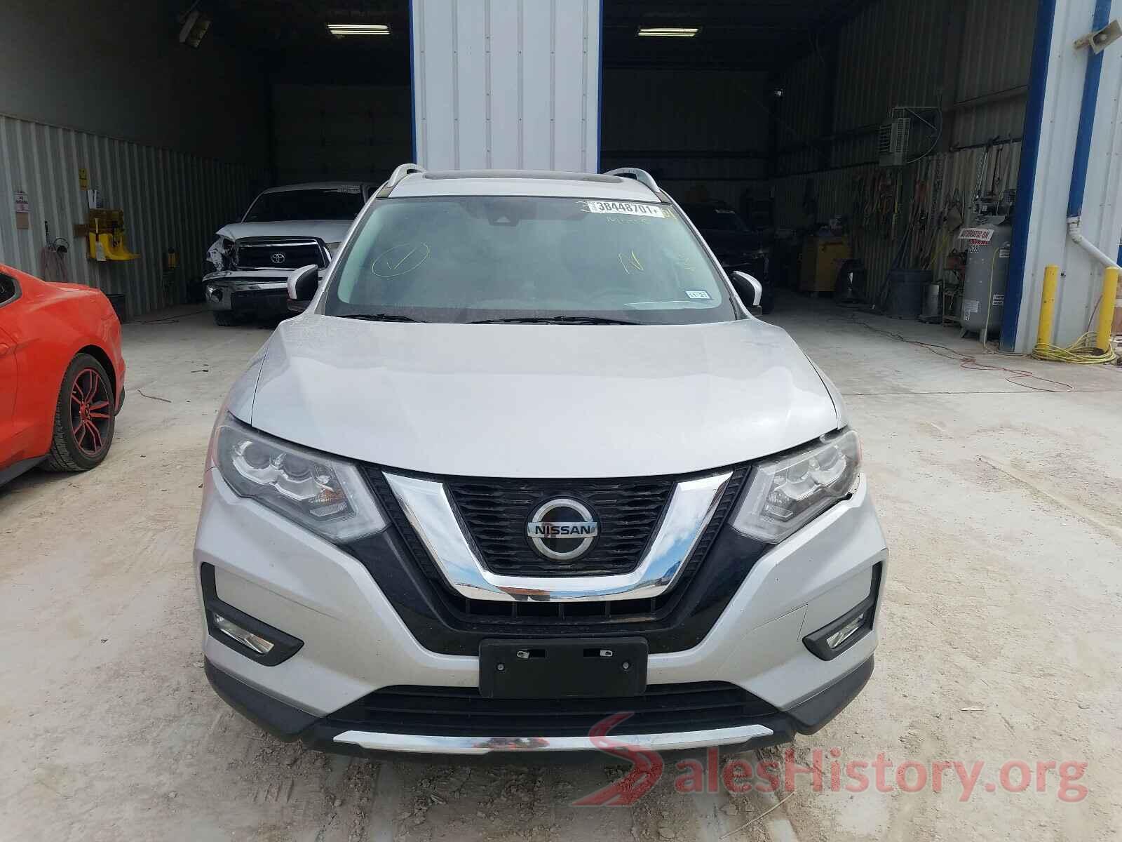 5N1AT2MT4JC839883 2018 NISSAN ROGUE