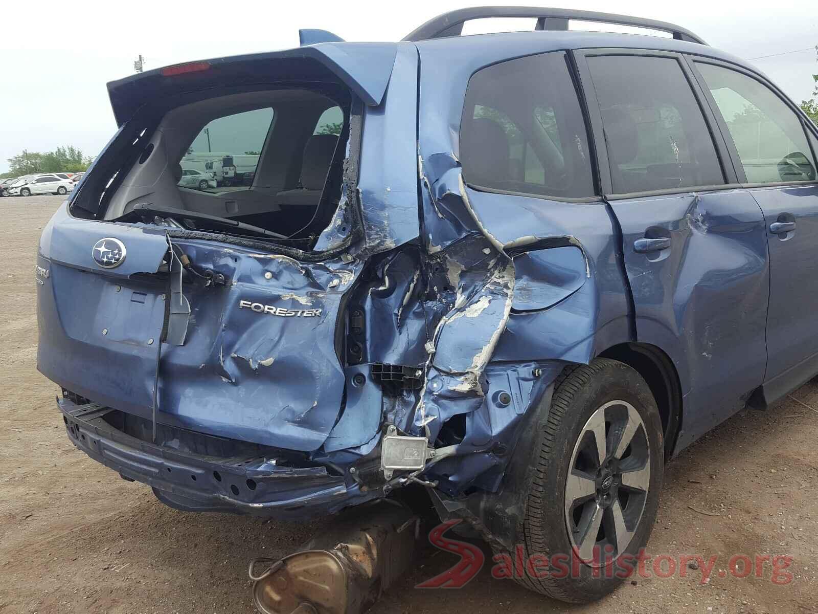 JF2SJAGC2JH462088 2018 SUBARU FORESTER