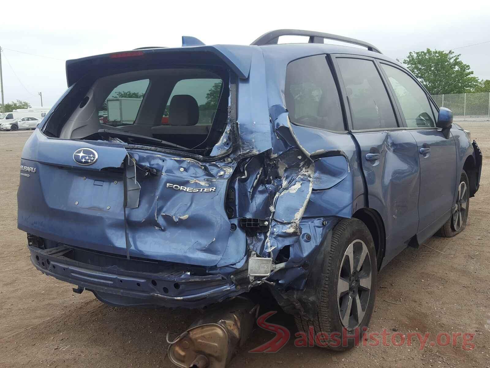 JF2SJAGC2JH462088 2018 SUBARU FORESTER