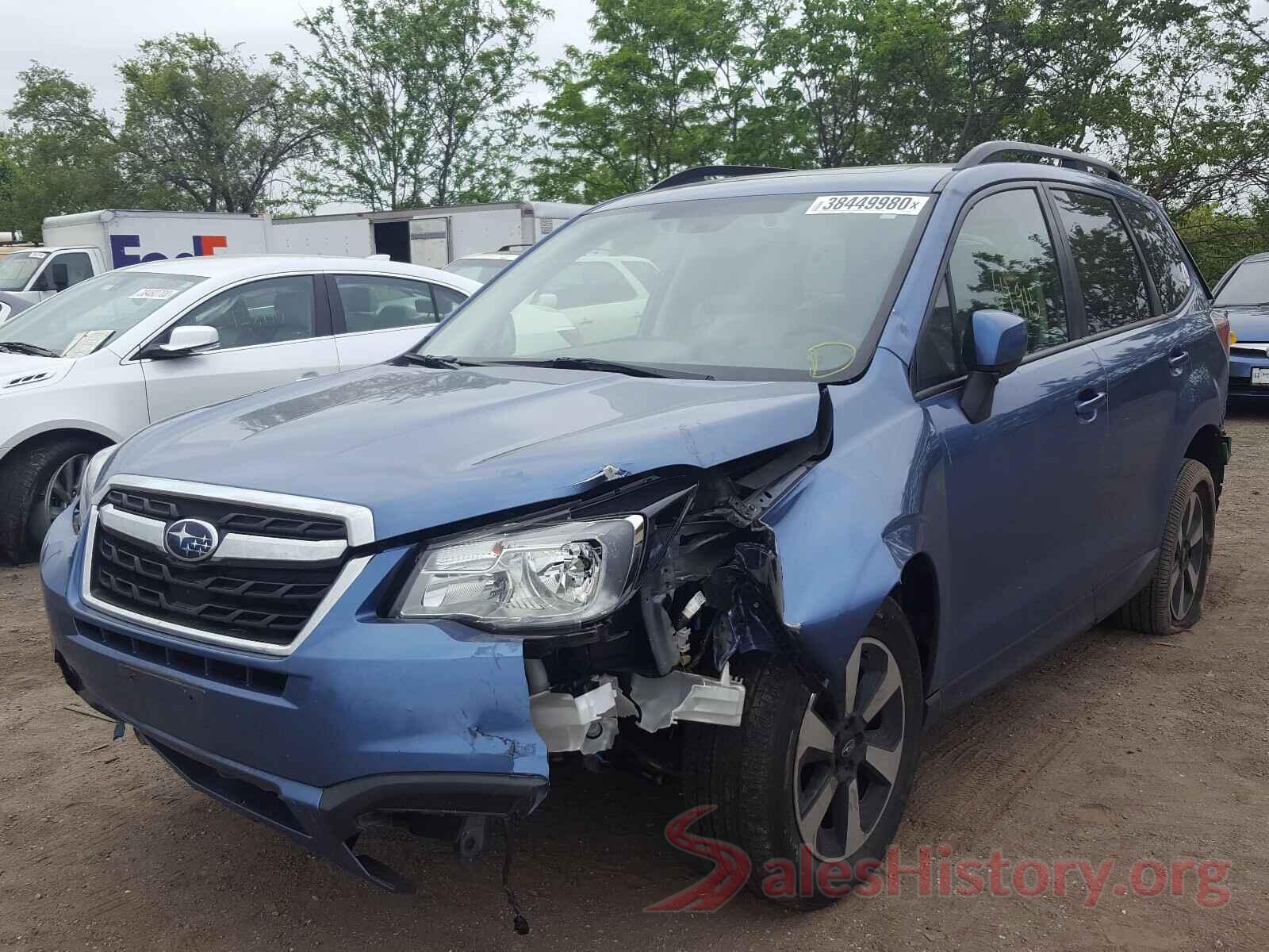 JF2SJAGC2JH462088 2018 SUBARU FORESTER