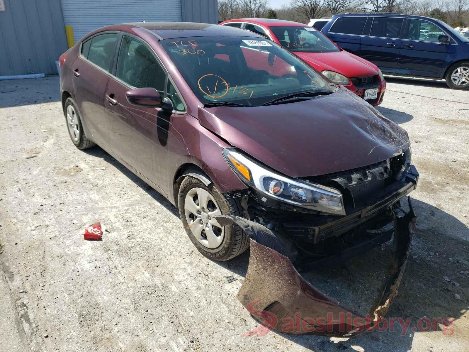 3KPFK4A77HE156367 2017 KIA FORTE