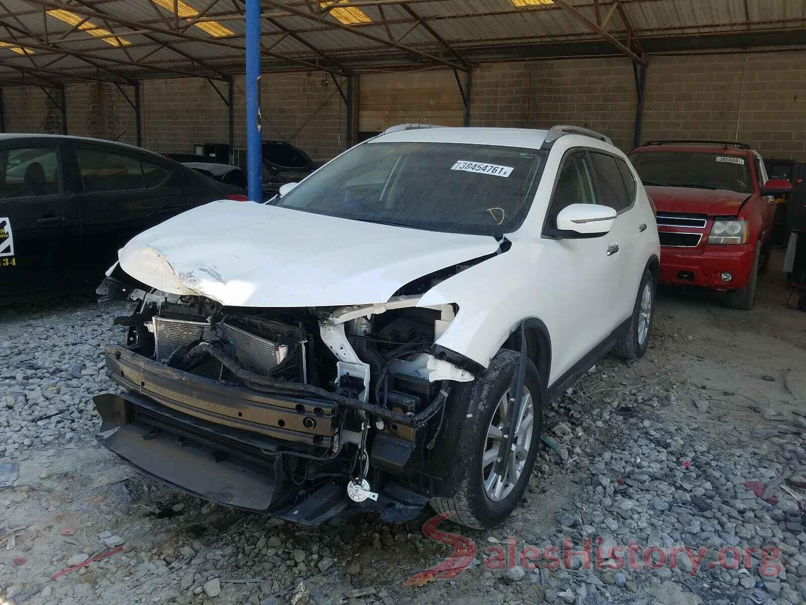 KNMAT2MT0JP621484 2018 NISSAN ROGUE