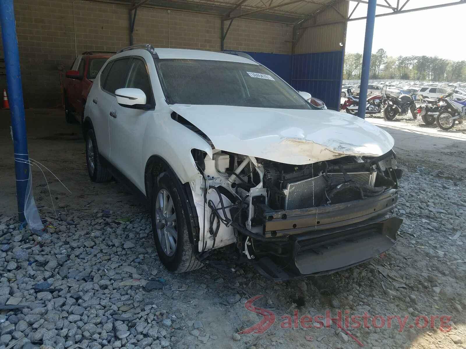 KNMAT2MT0JP621484 2018 NISSAN ROGUE