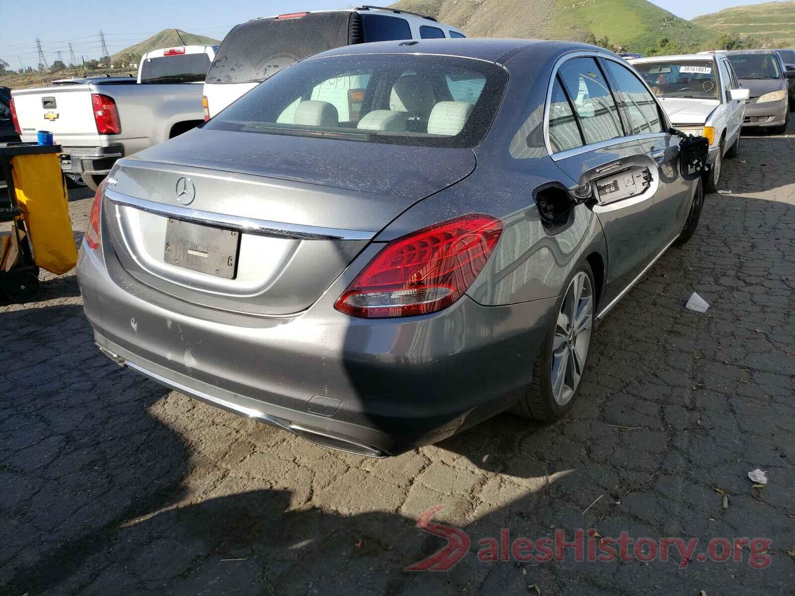 55SWF4JBXJU236463 2018 MERCEDES-BENZ C-CLASS