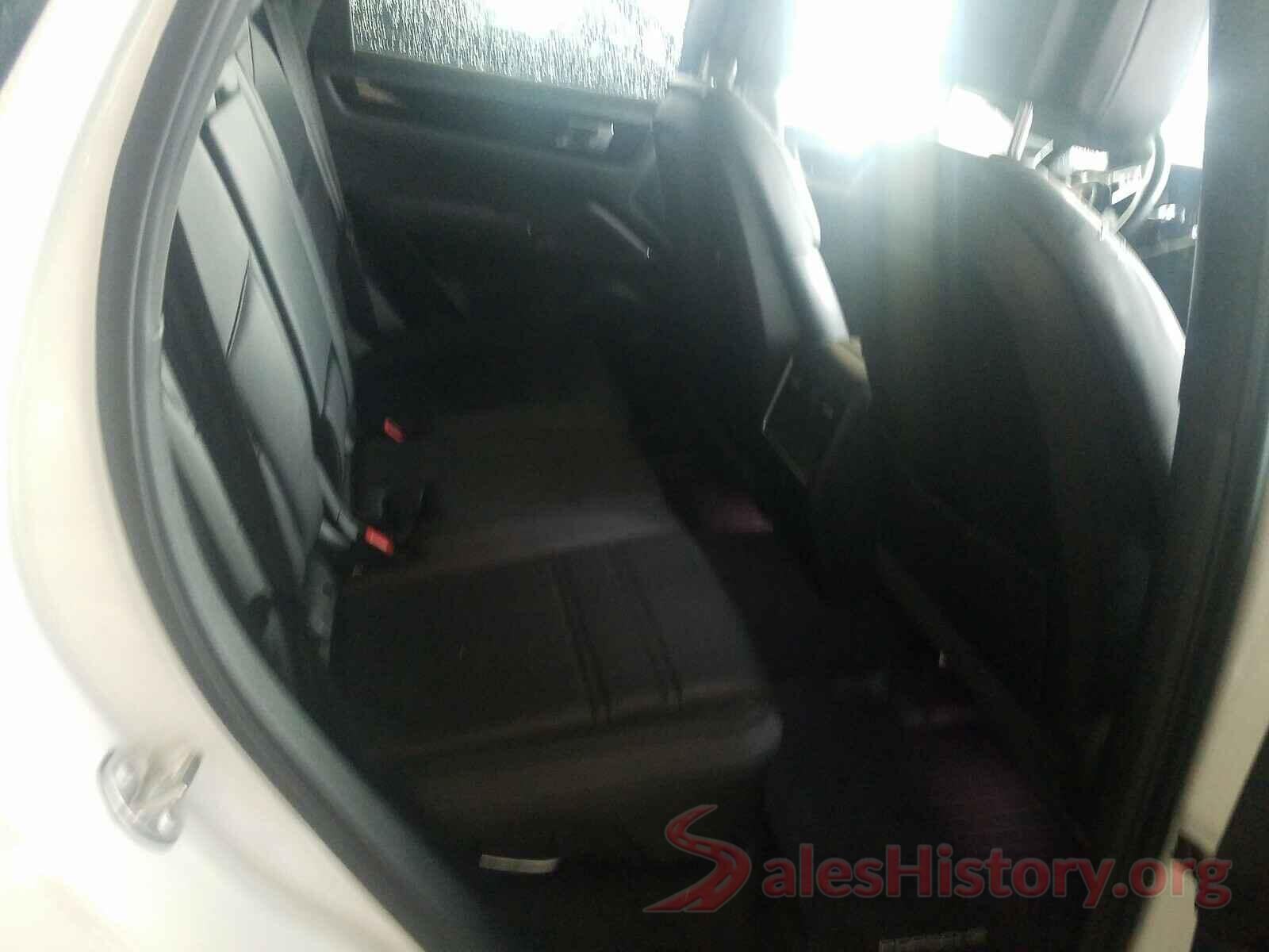 WP1AA2AY0KDA15660 2019 PORSCHE CAYENNE