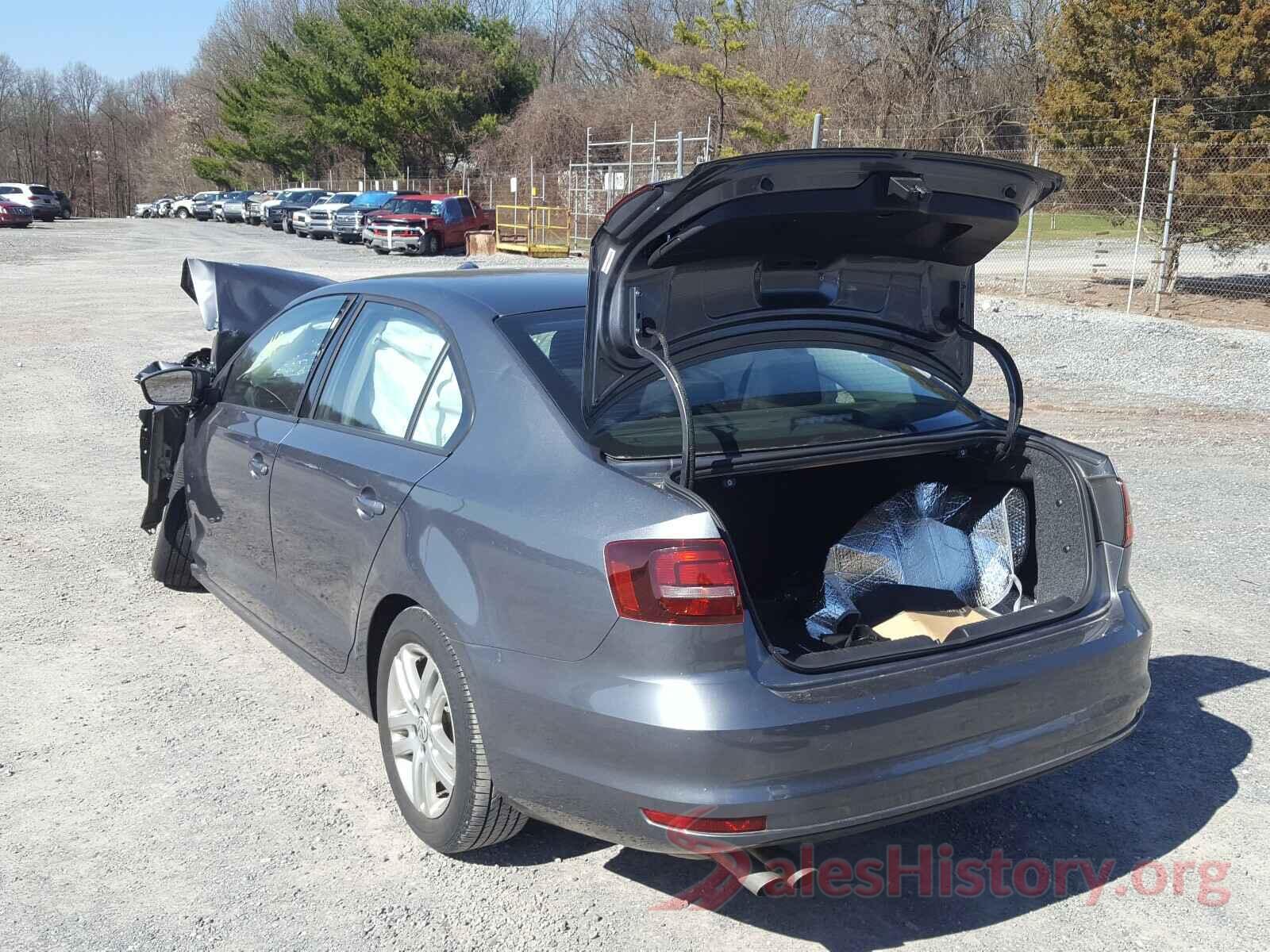 3VW2B7AJ7JM215292 2018 VOLKSWAGEN JETTA