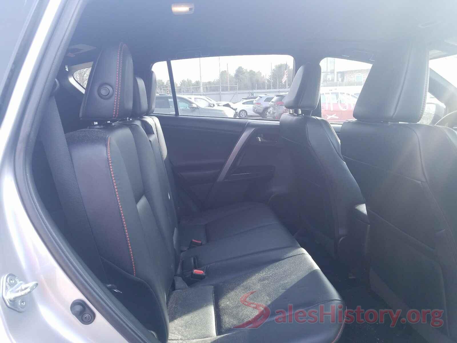 2T3JFREV4HW693027 2017 TOYOTA RAV4