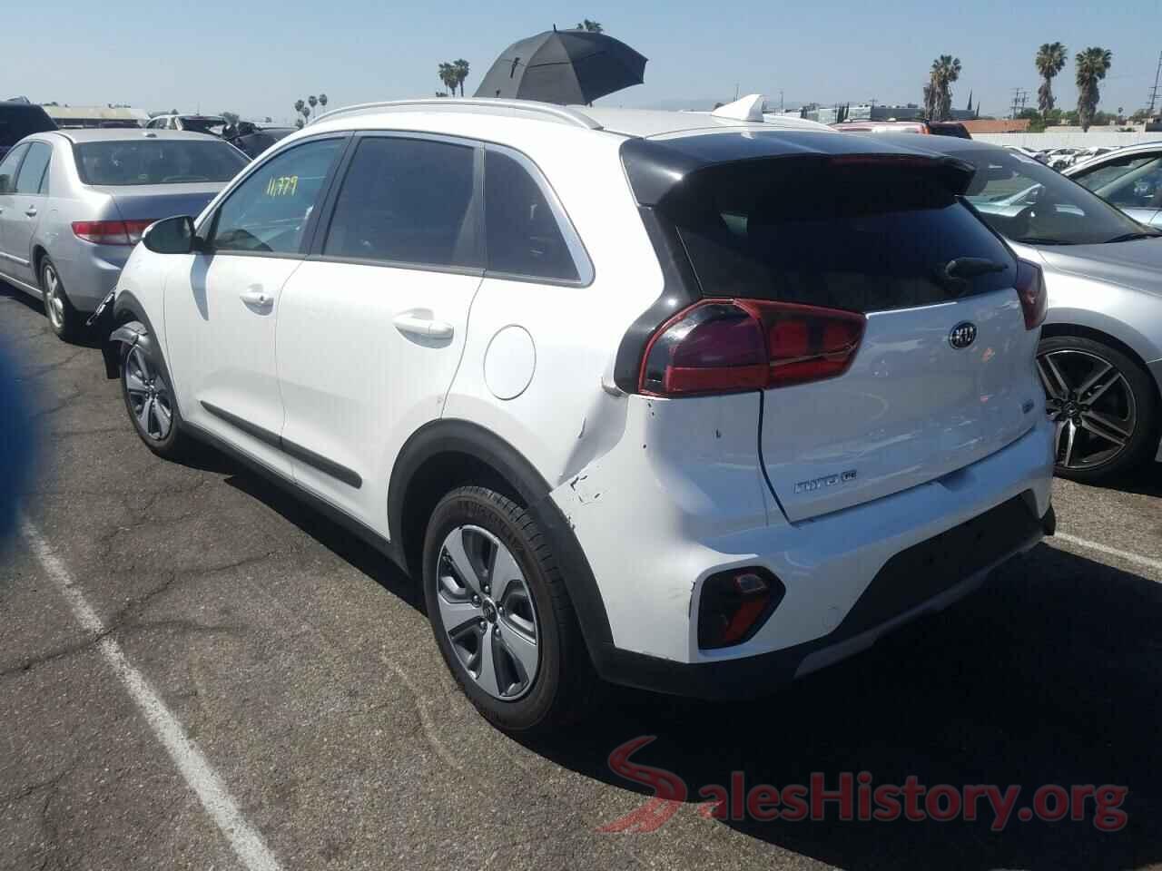 KNDCB3LC2L5372073 2020 KIA NIRO