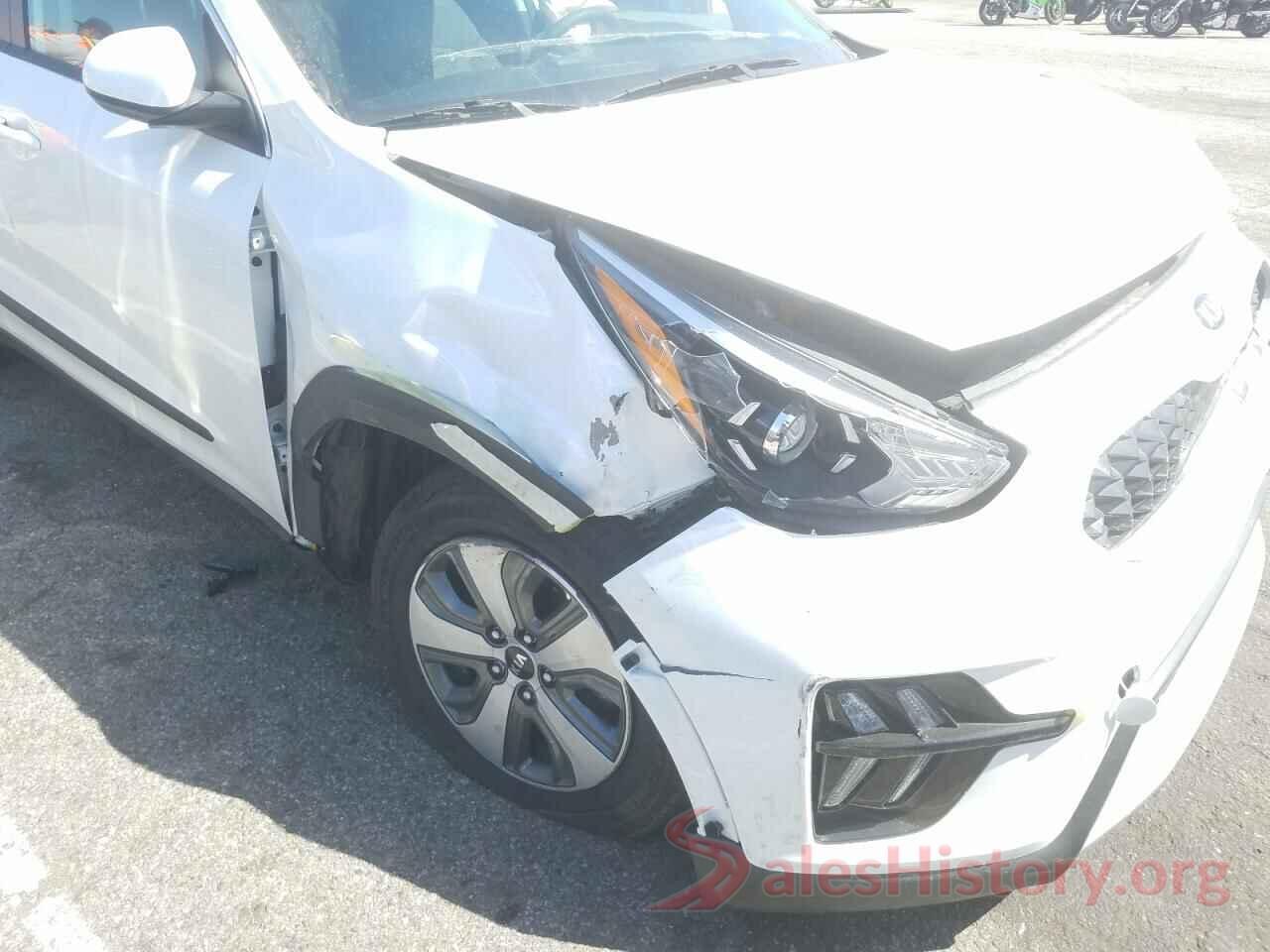 KNDCB3LC2L5372073 2020 KIA NIRO