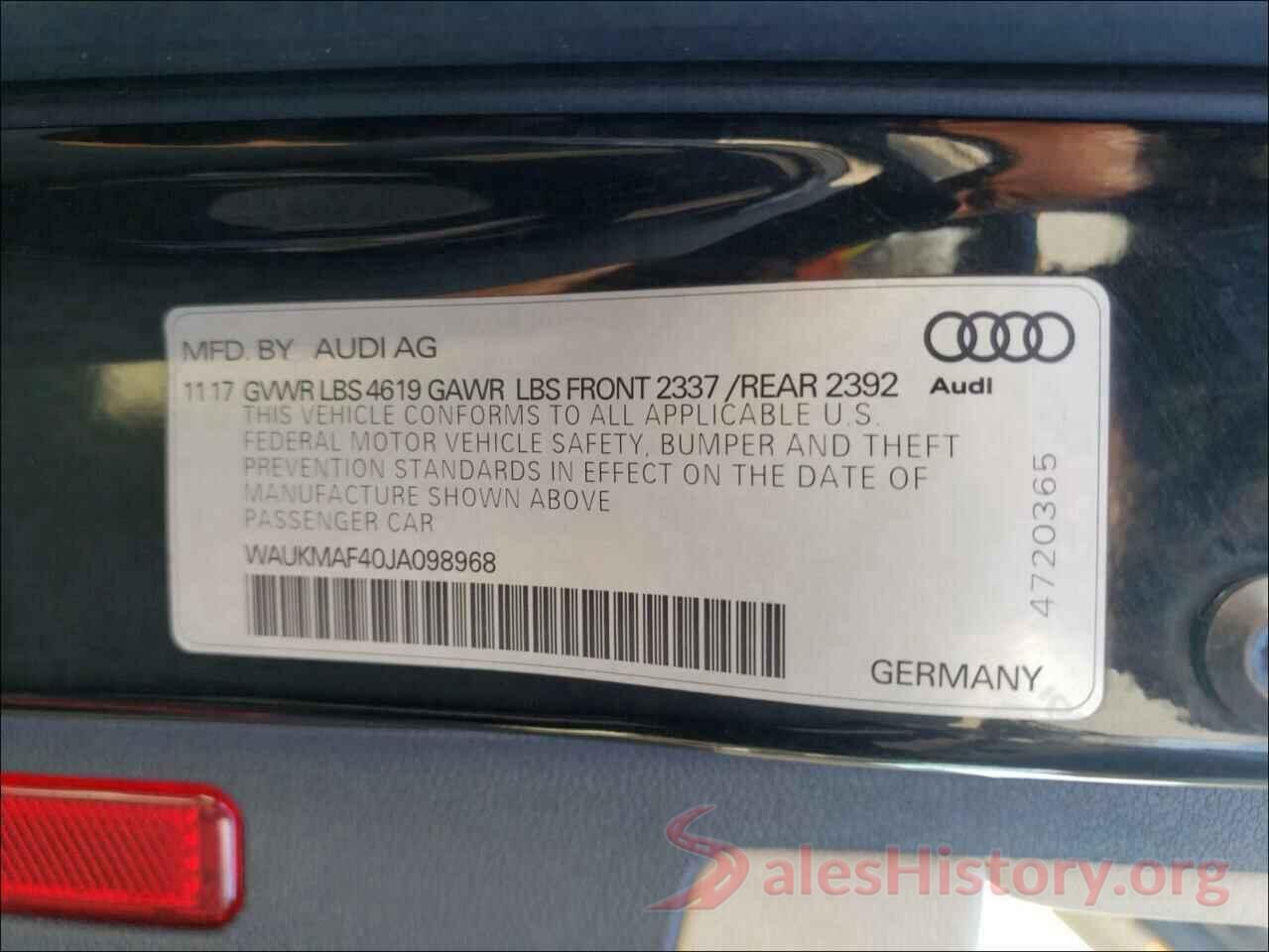 WAUKMAF40JA098968 2018 AUDI A4