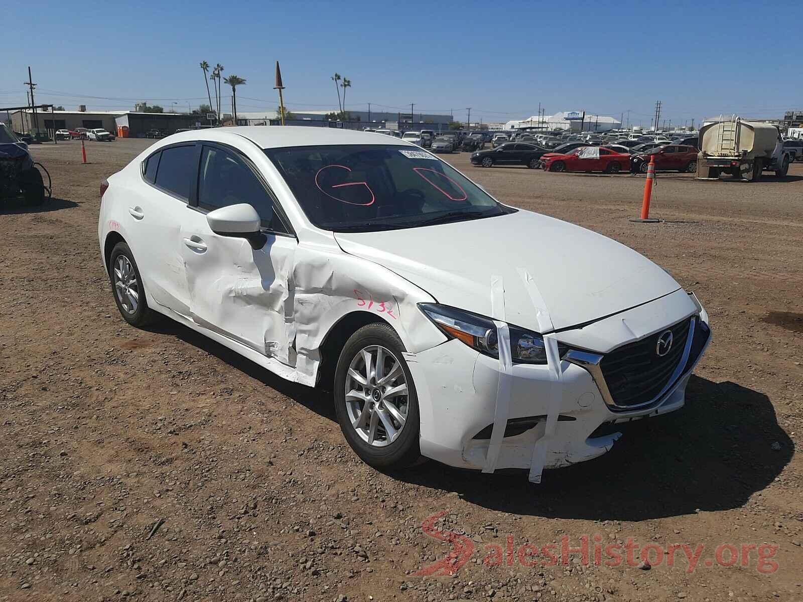 3MZBN1U76JM160886 2018 MAZDA 3