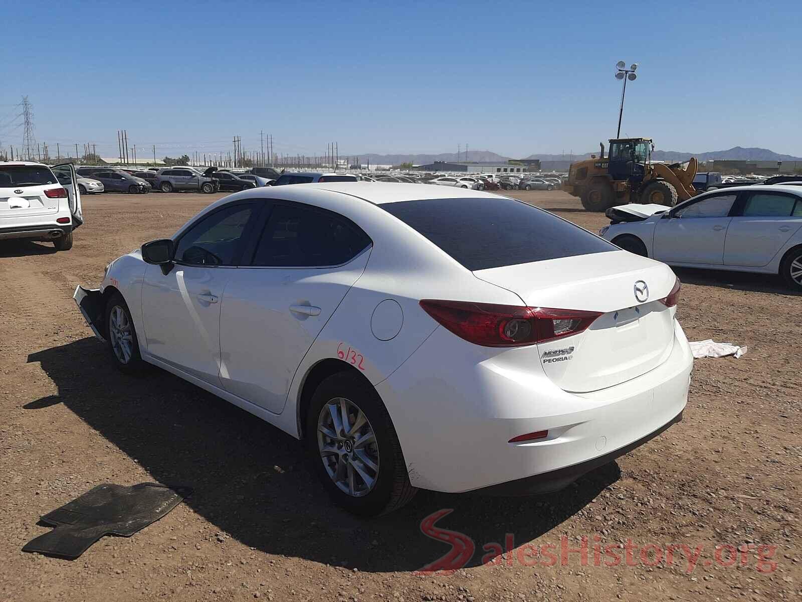 3MZBN1U76JM160886 2018 MAZDA 3