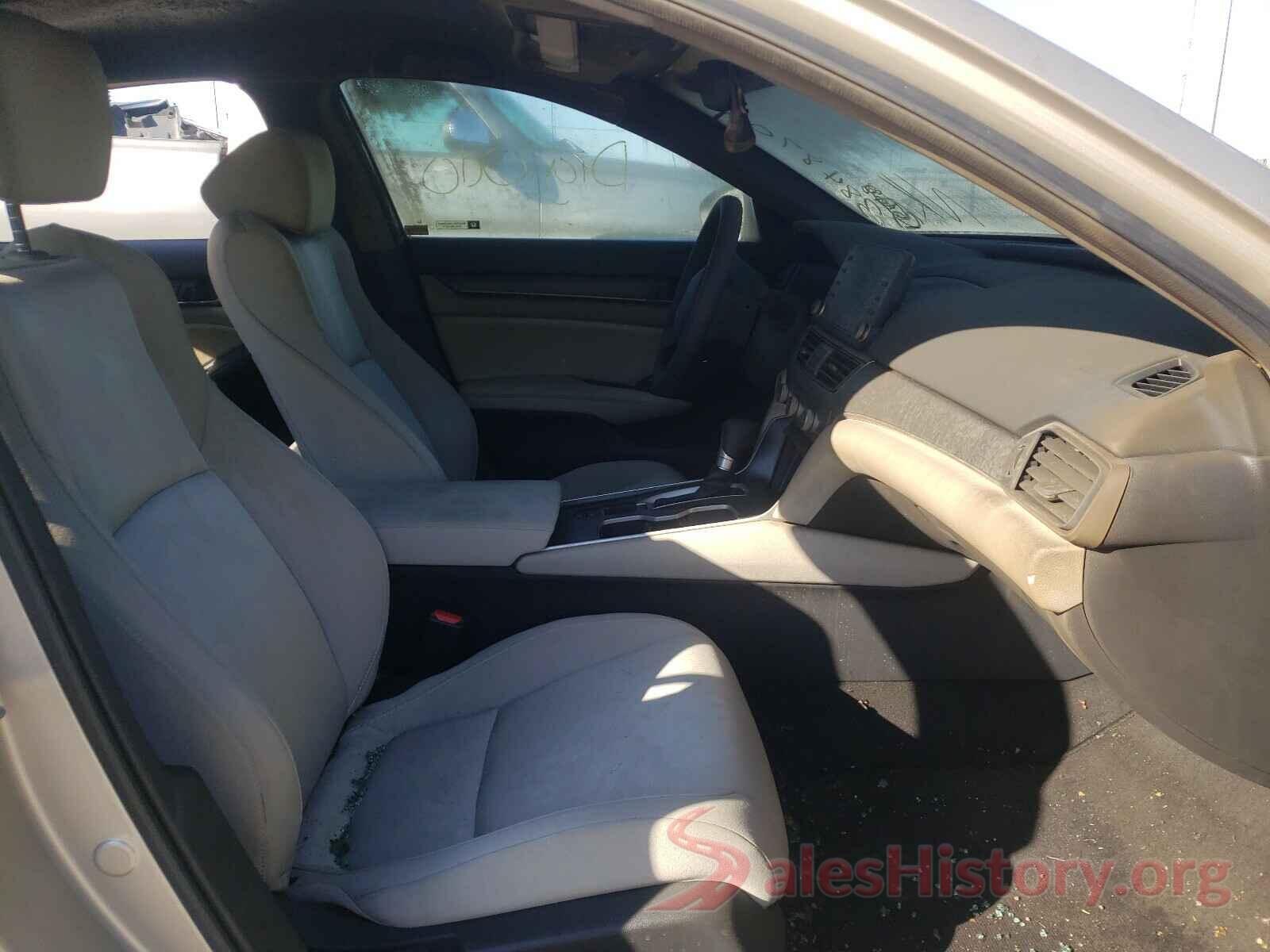 1HGCV1F17JA028069 2018 HONDA ACCORD