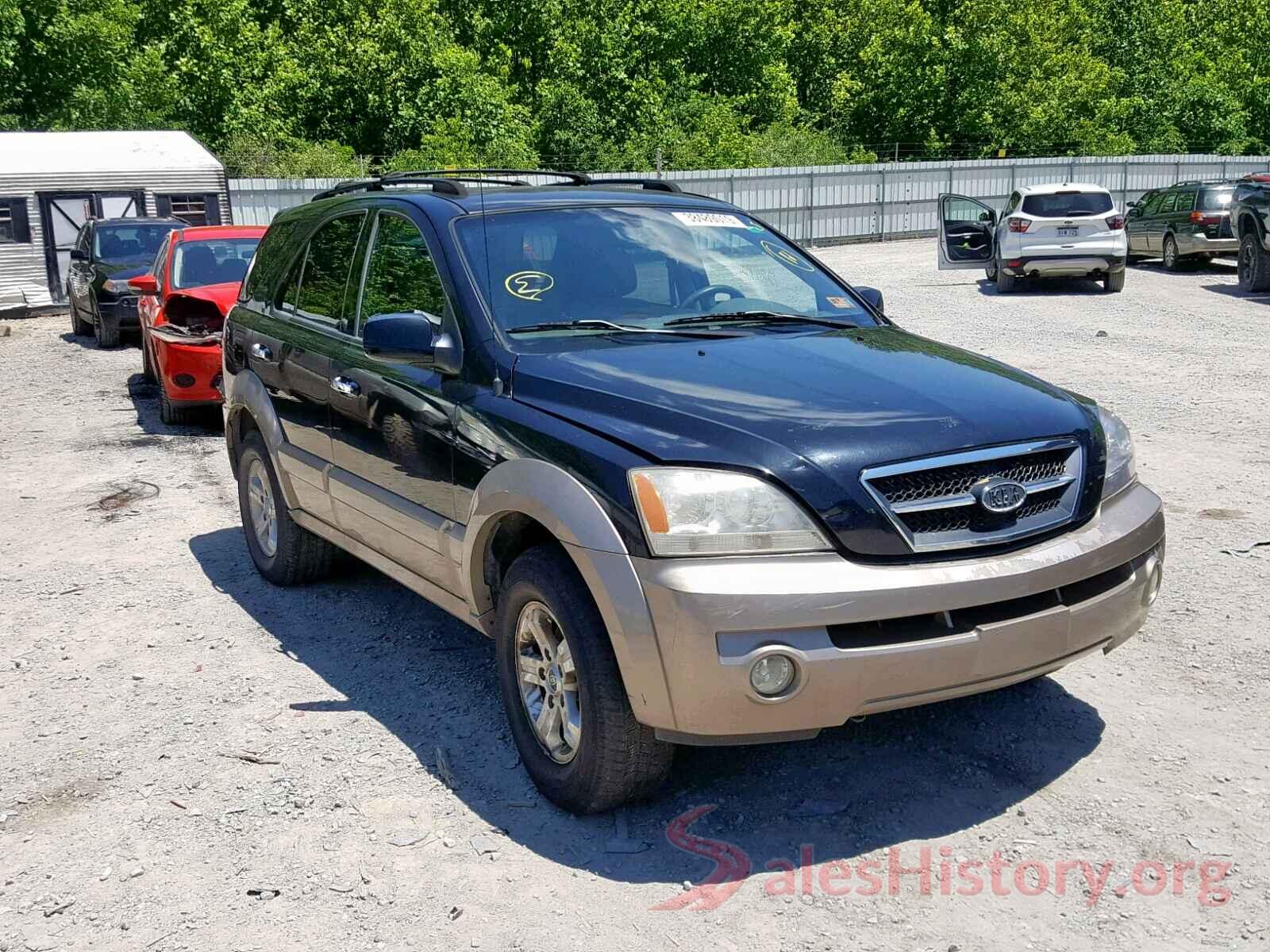 KNDJC733445316083 2004 KIA SORENTO EX