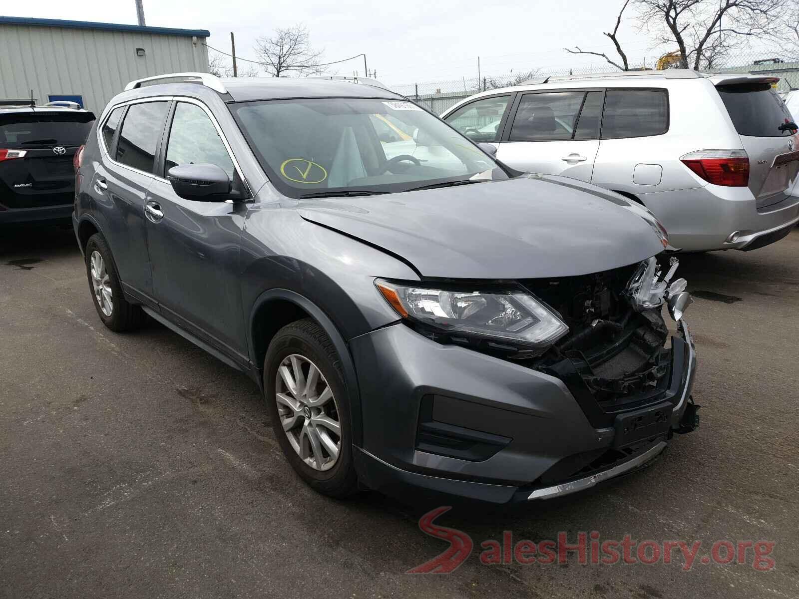 KNMAT2MV9JP617564 2018 NISSAN ROGUE