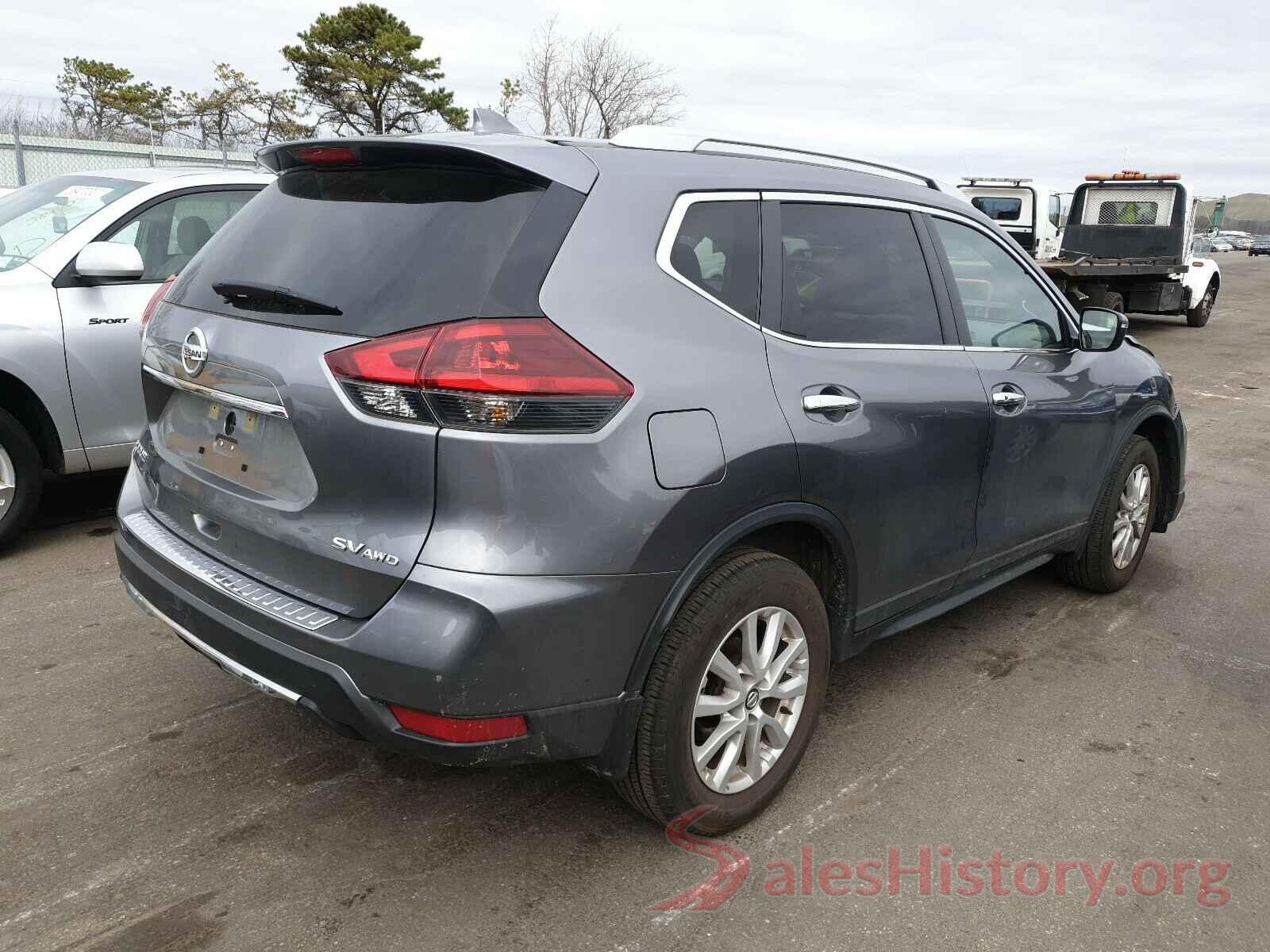 KNMAT2MV9JP617564 2018 NISSAN ROGUE