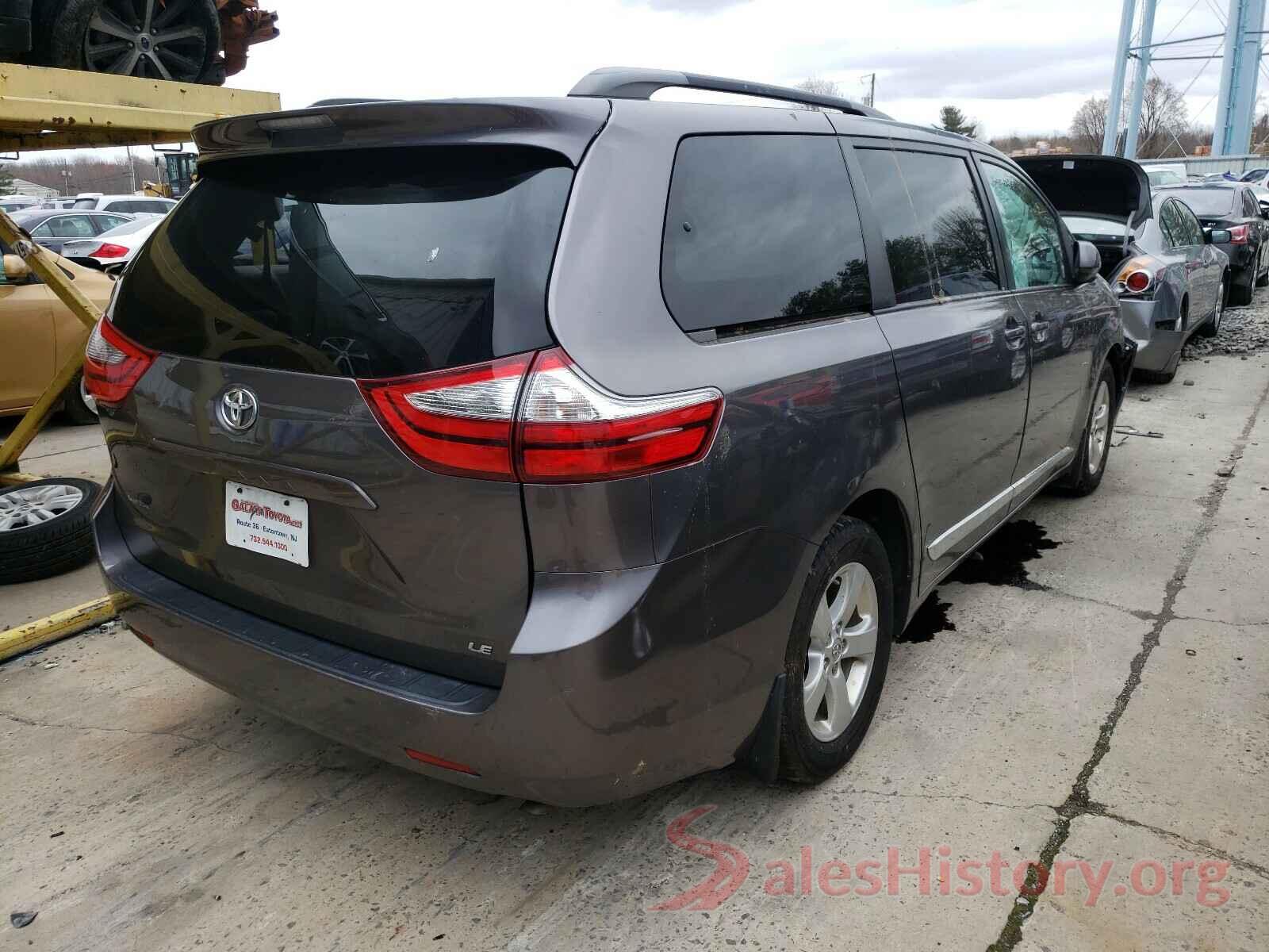 5TDKZ3DC7HS858689 2017 TOYOTA SIENNA