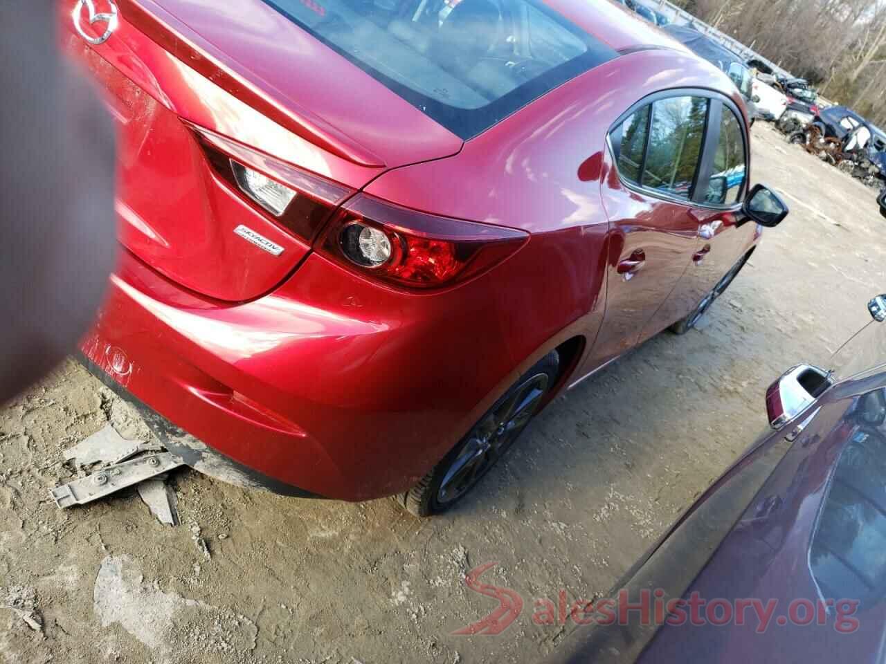 3MZBN1V38JM275825 2018 MAZDA 3