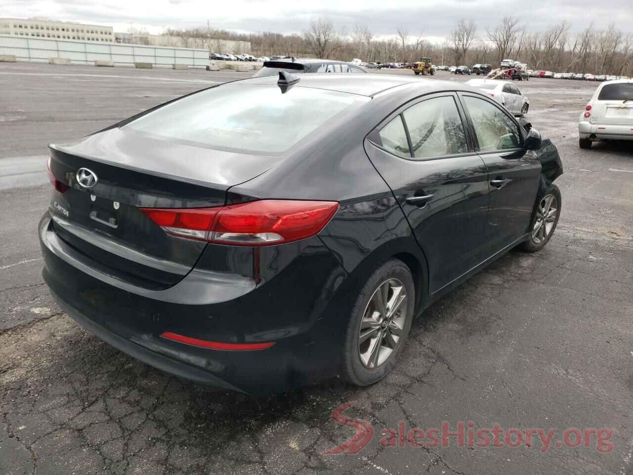 5NPD84LFXJH381085 2018 HYUNDAI ELANTRA