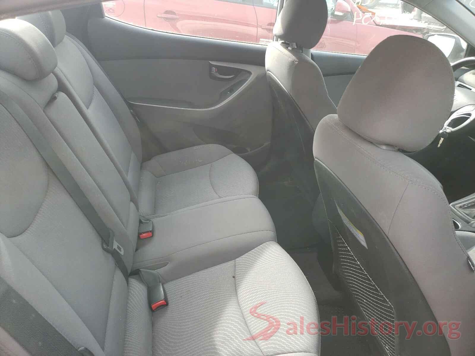 5NPDH4AE8GH716668 2016 HYUNDAI ELANTRA