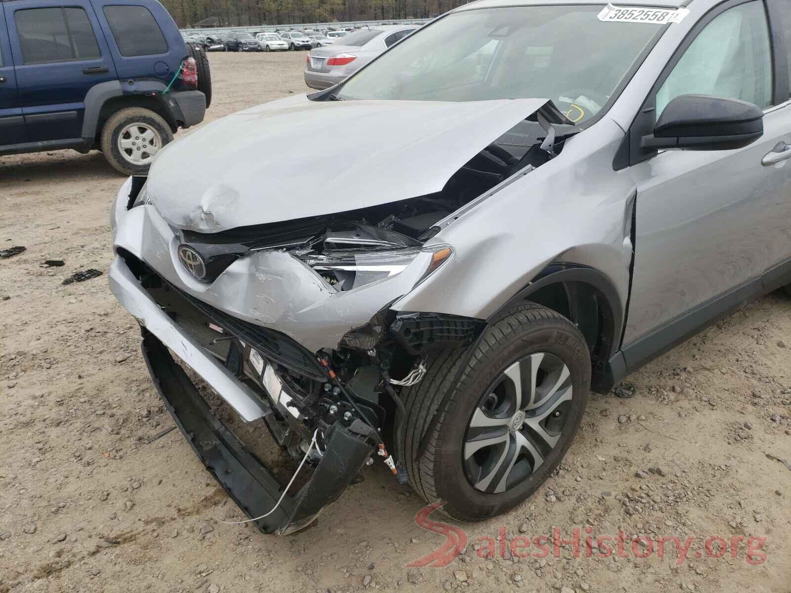 2T3ZFREV4HW326440 2017 TOYOTA RAV4