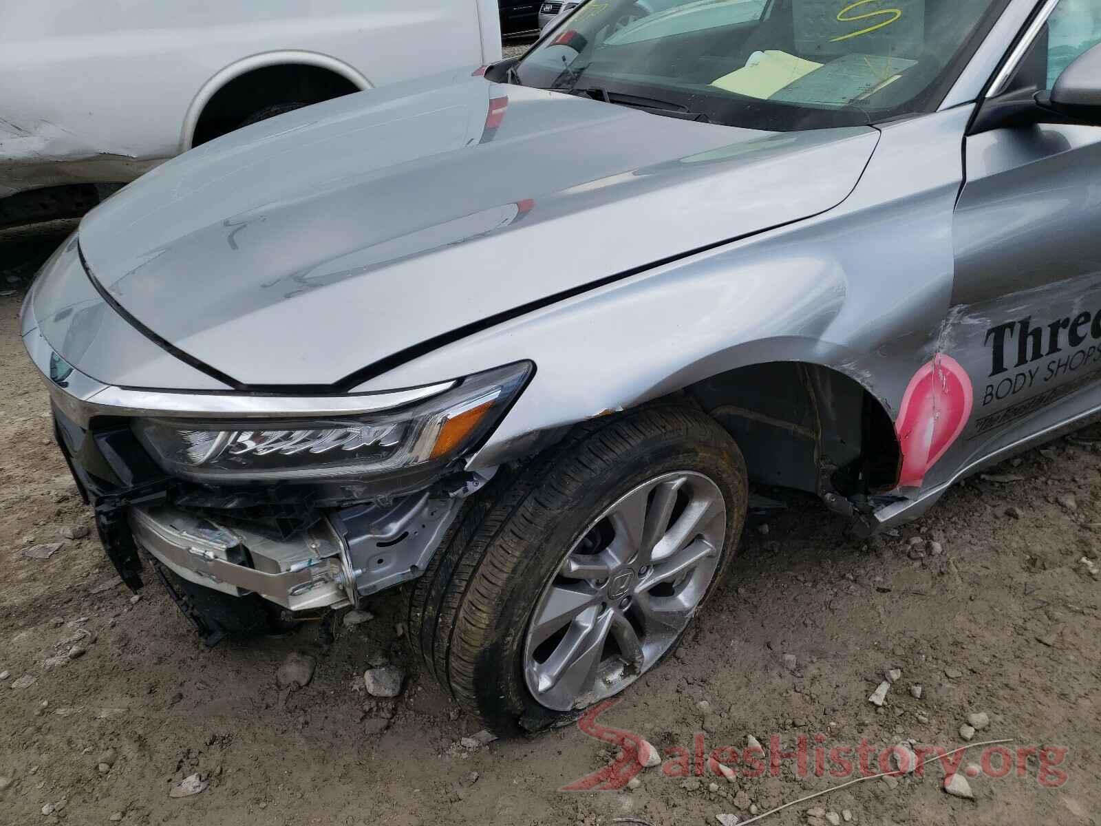 1HGCV1F17JA188260 2018 HONDA ACCORD