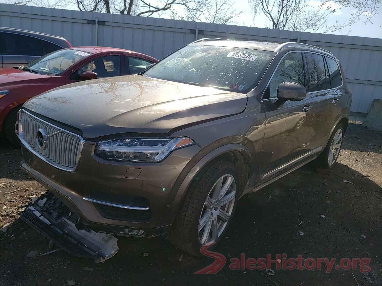 YV4A22PL5H1177060 2017 VOLVO XC90