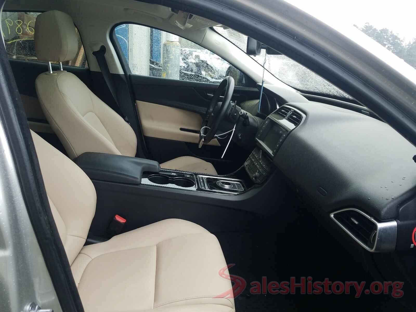 SAJAJ4BN6HA976762 2017 JAGUAR XE