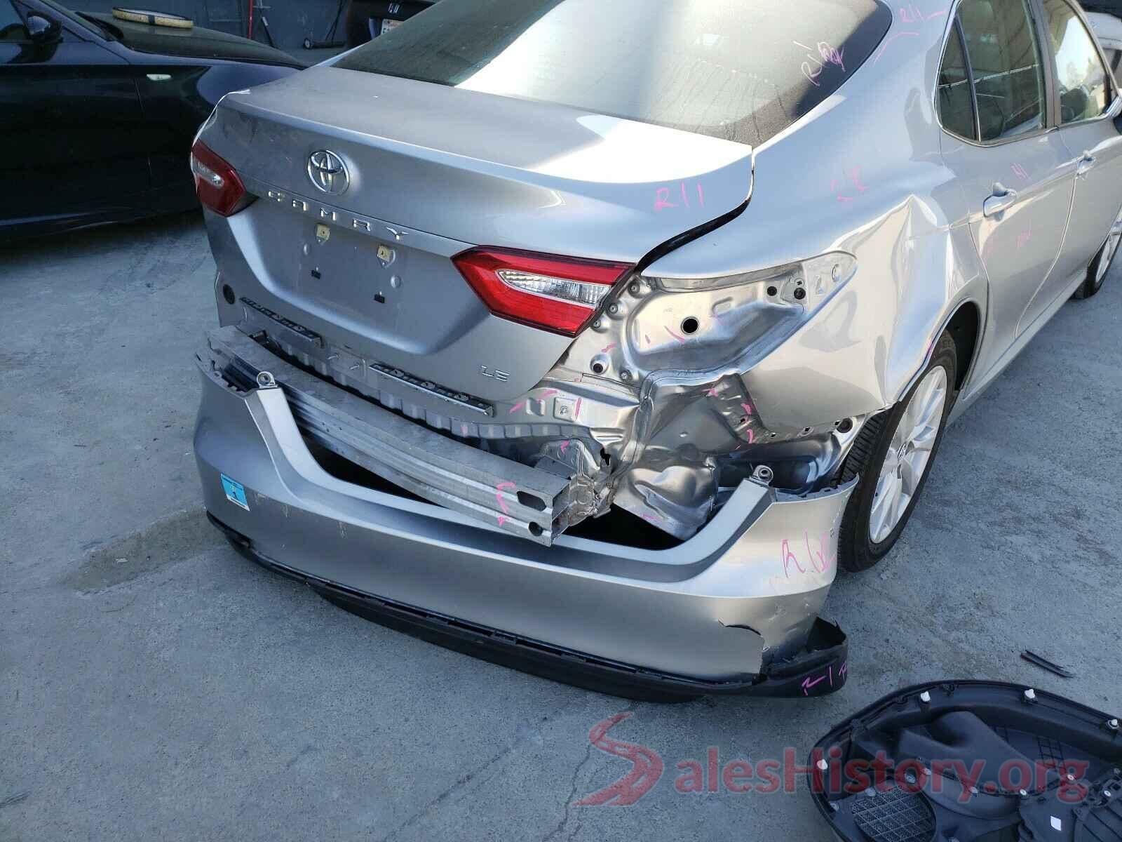 4T1B11HK1JU145734 2018 TOYOTA CAMRY