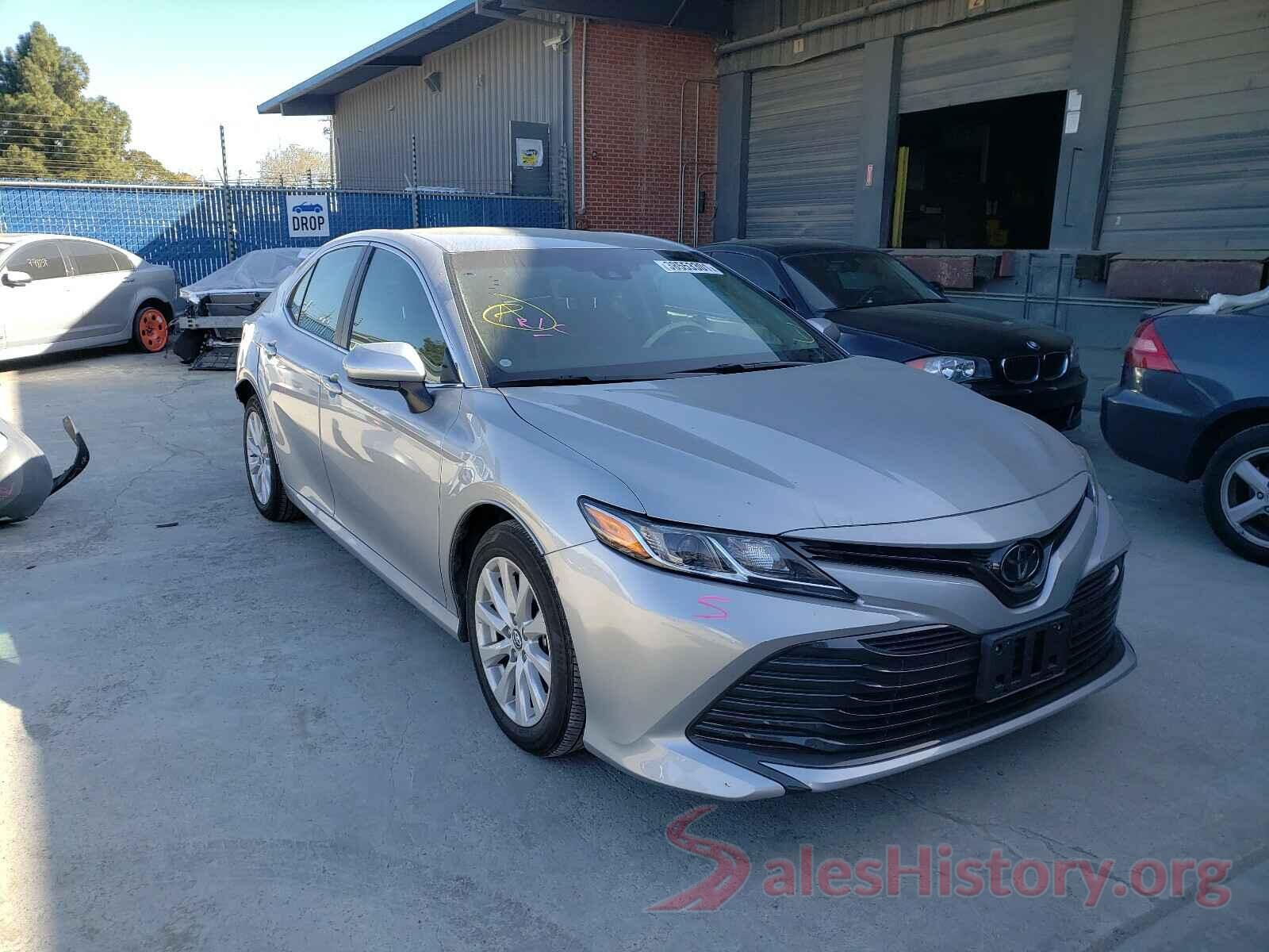 4T1B11HK1JU145734 2018 TOYOTA CAMRY