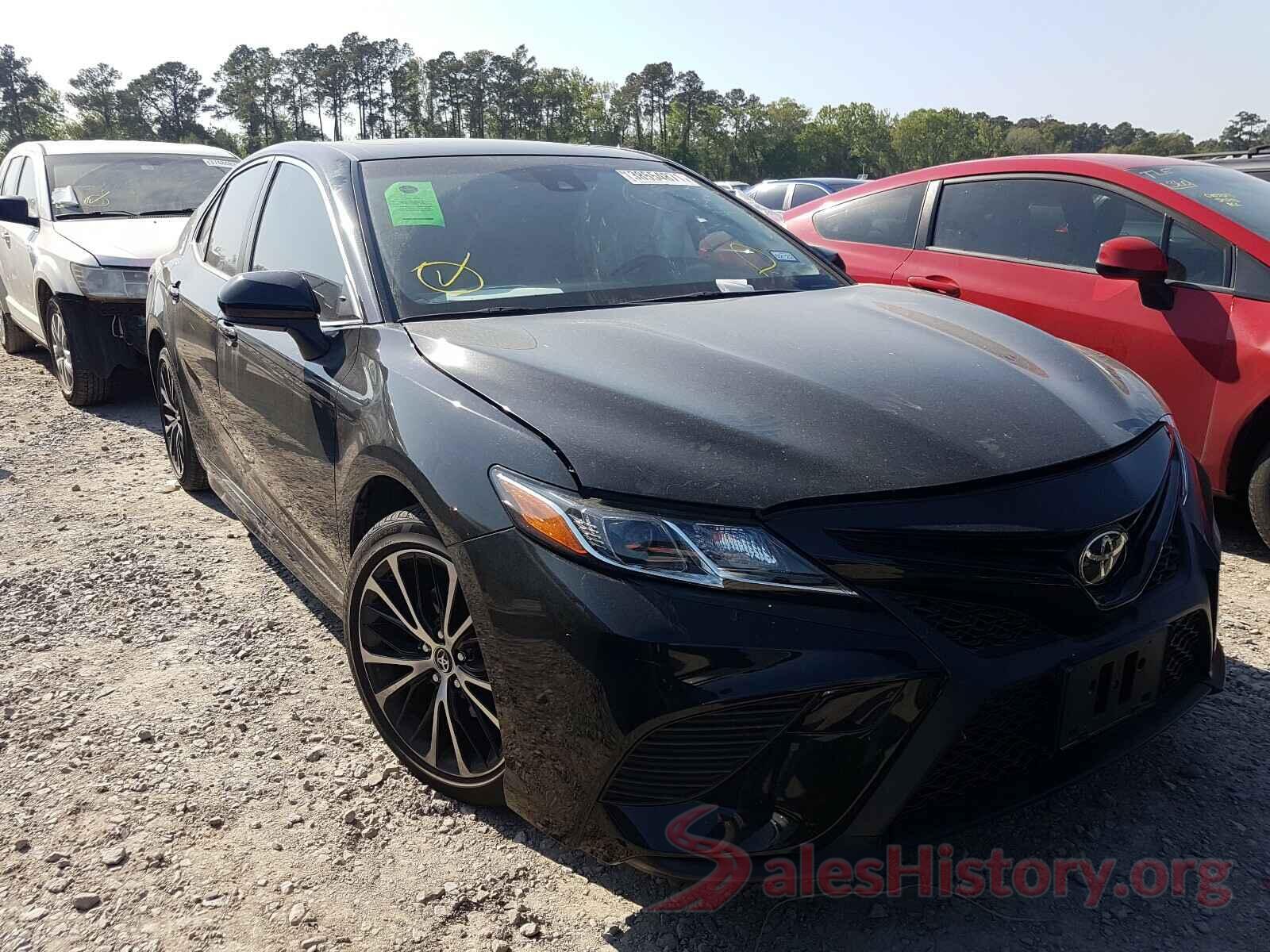 JTNB11HK2J3038648 2018 TOYOTA CAMRY