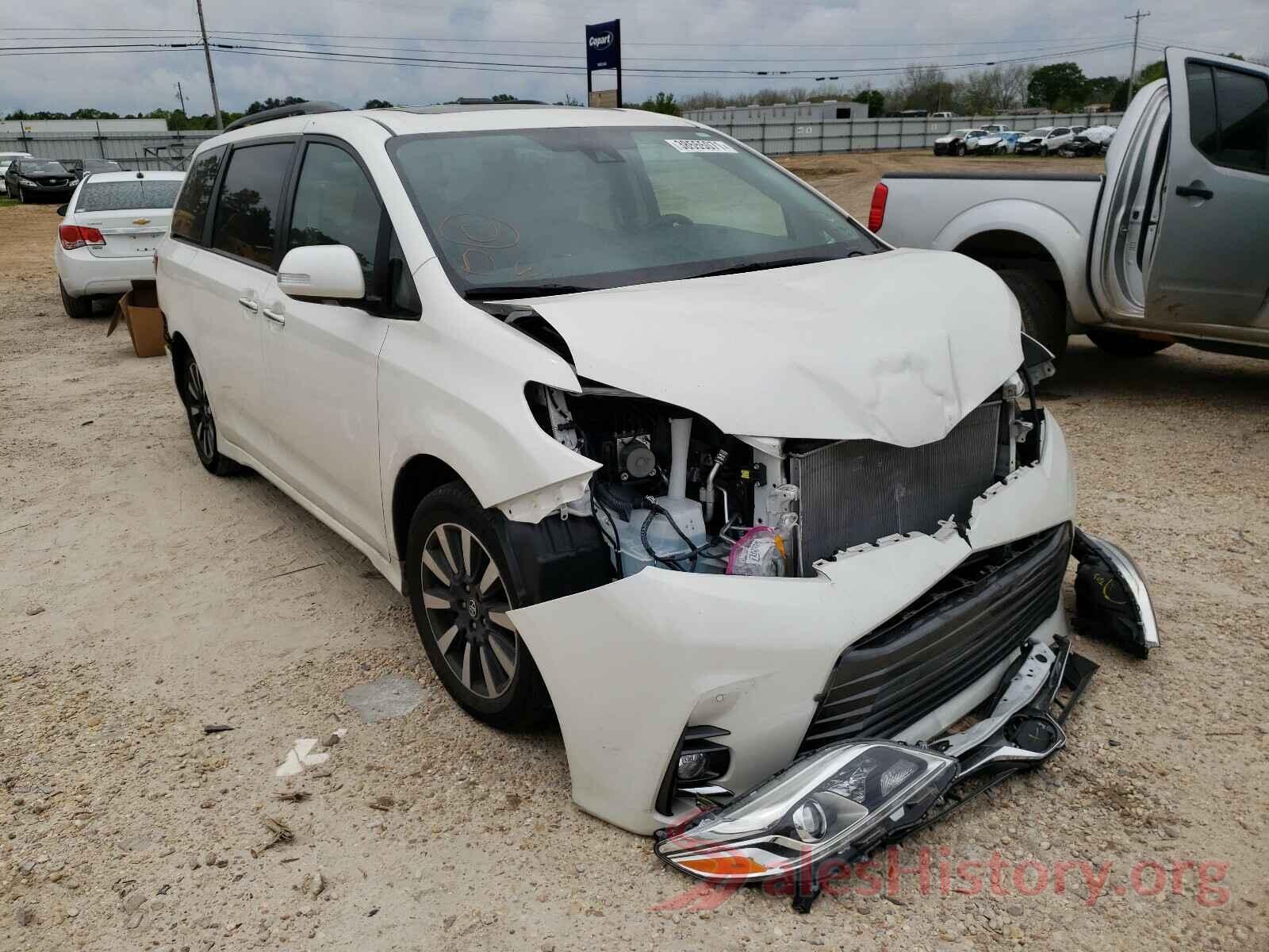 5TDYZ3DC2JS964953 2018 TOYOTA SIENNA