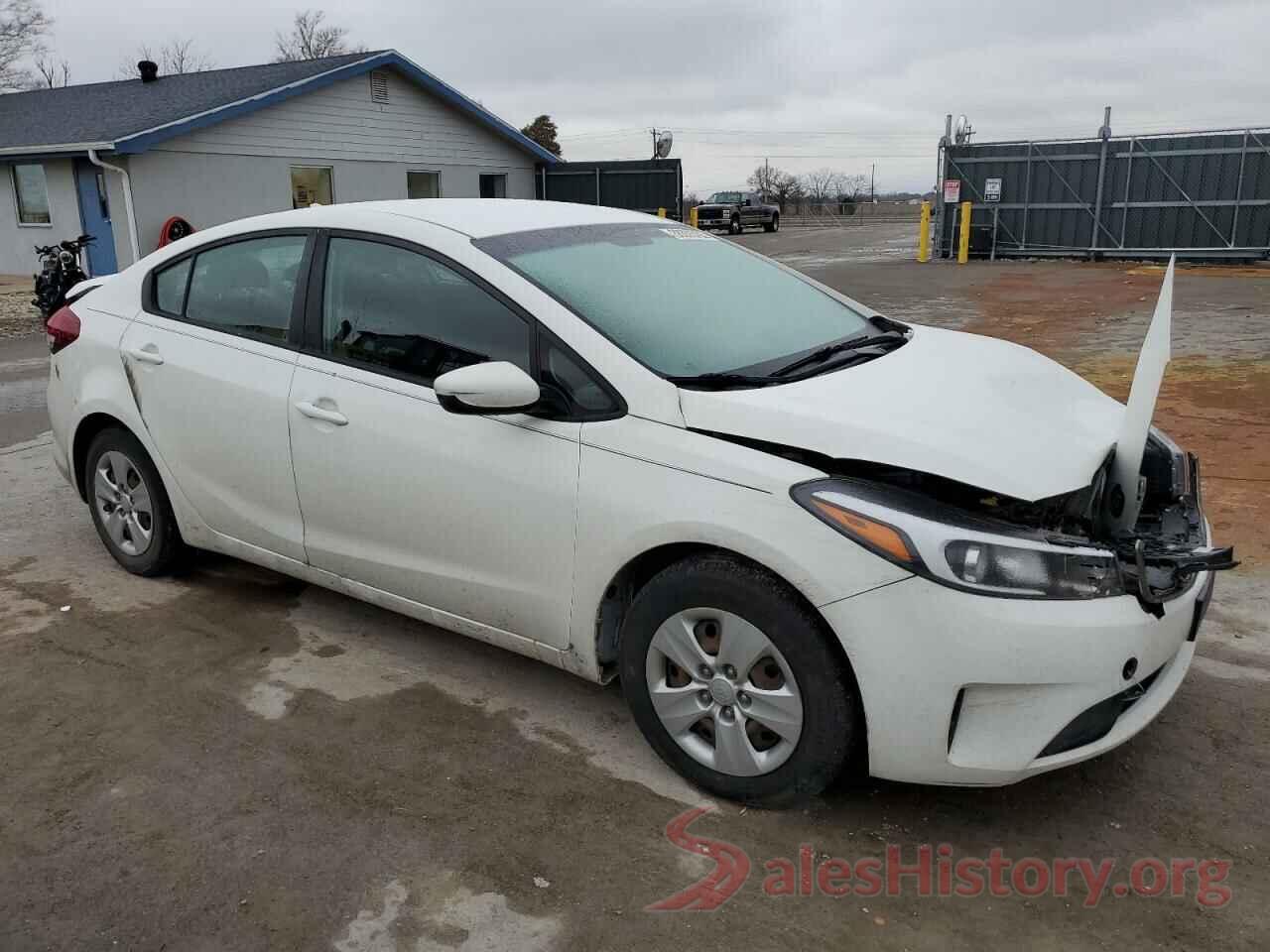 3KPFK4A74JE235436 2018 KIA FORTE