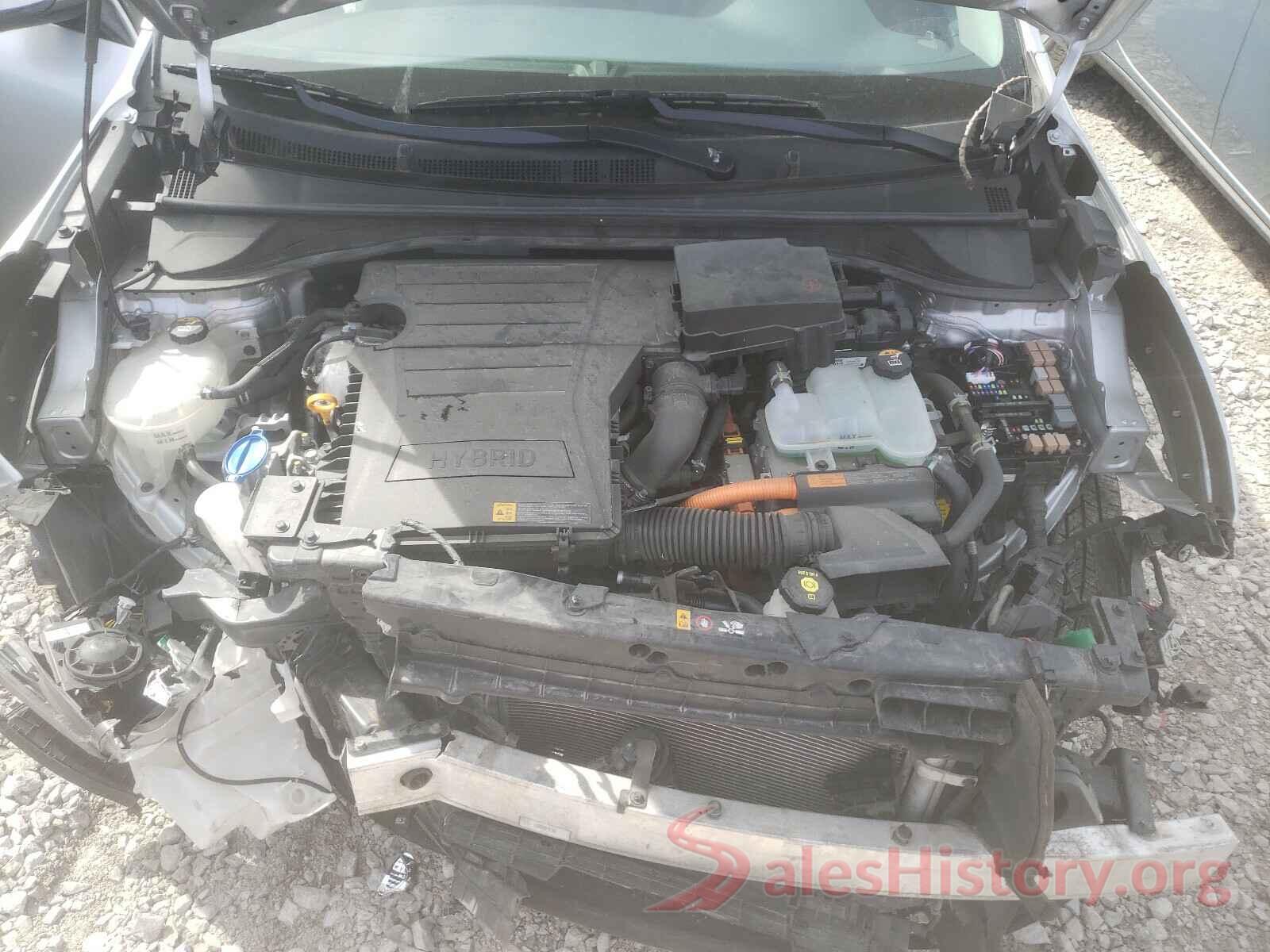 KNDCC3LC5H5065307 2017 KIA NIRO