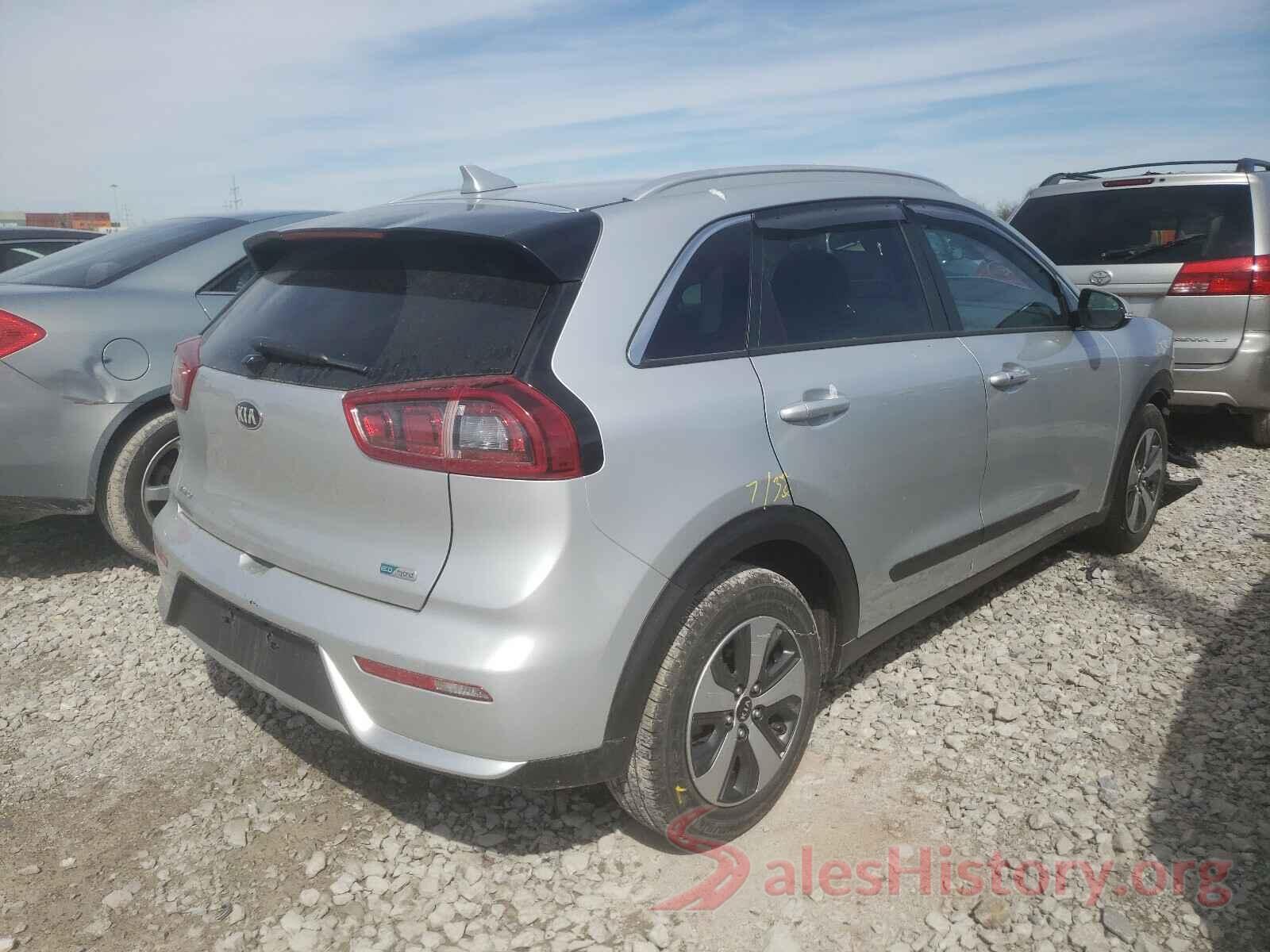 KNDCC3LC5H5065307 2017 KIA NIRO