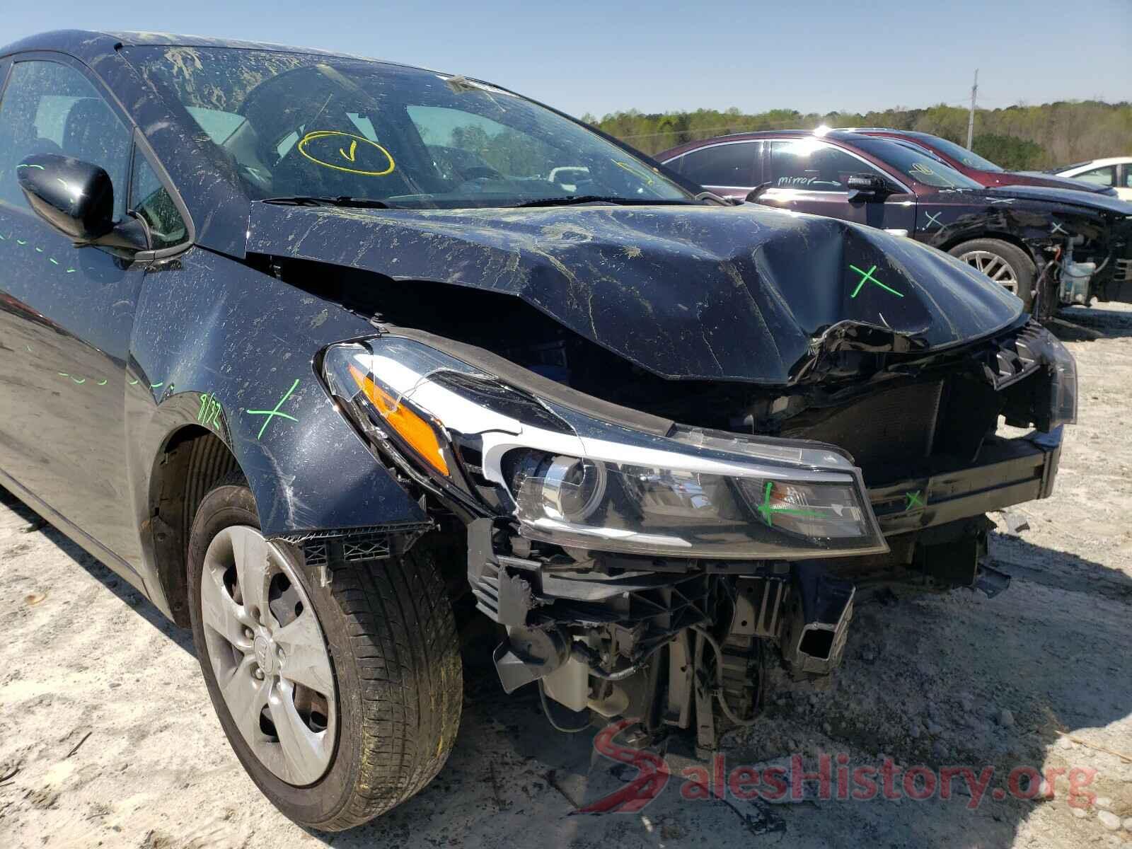 3KPFK4A71JE237015 2018 KIA FORTE