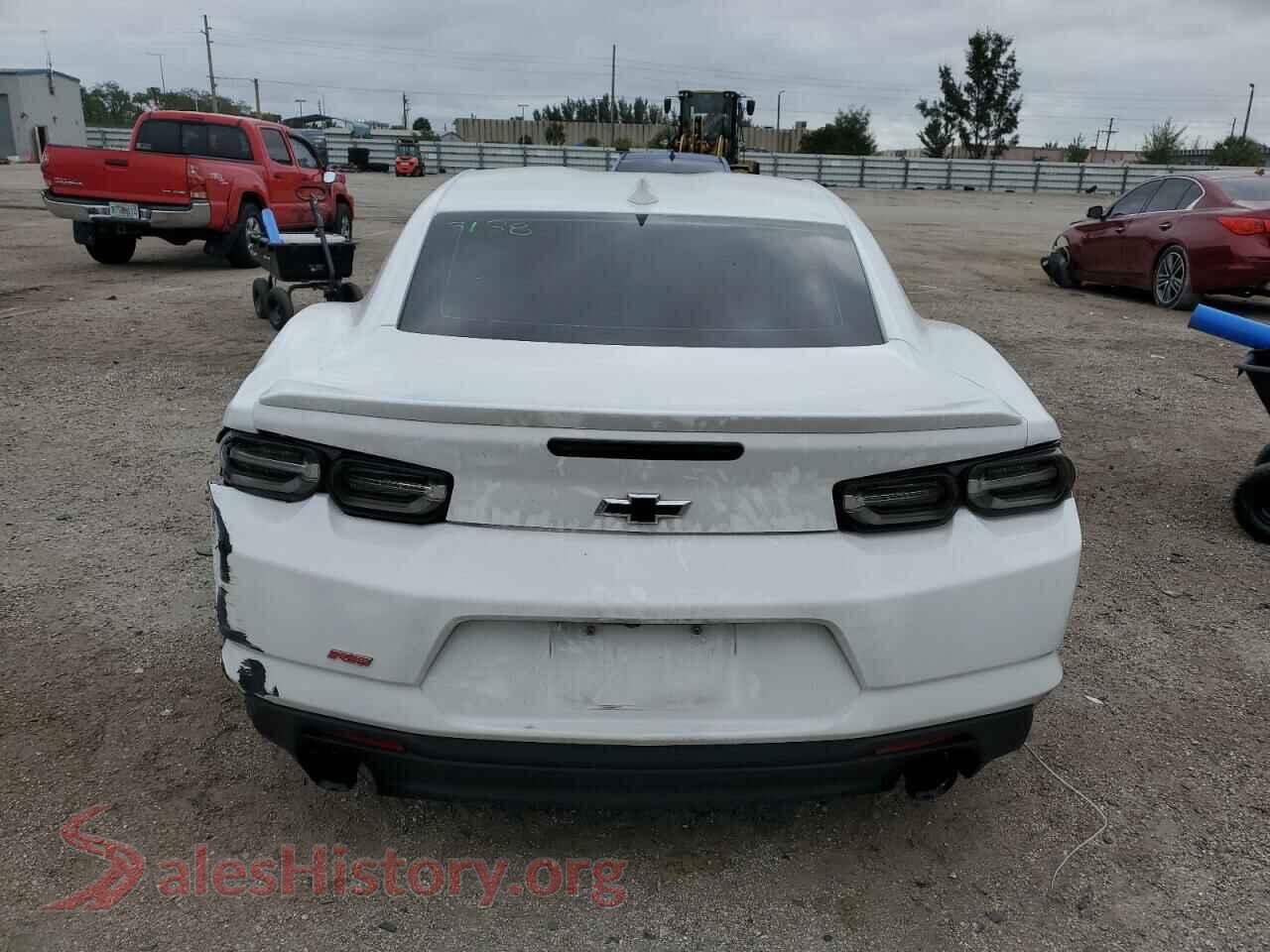 2019 CHEVROLET CAMARO VIN 1G1FB1RX7K0116723, left side view