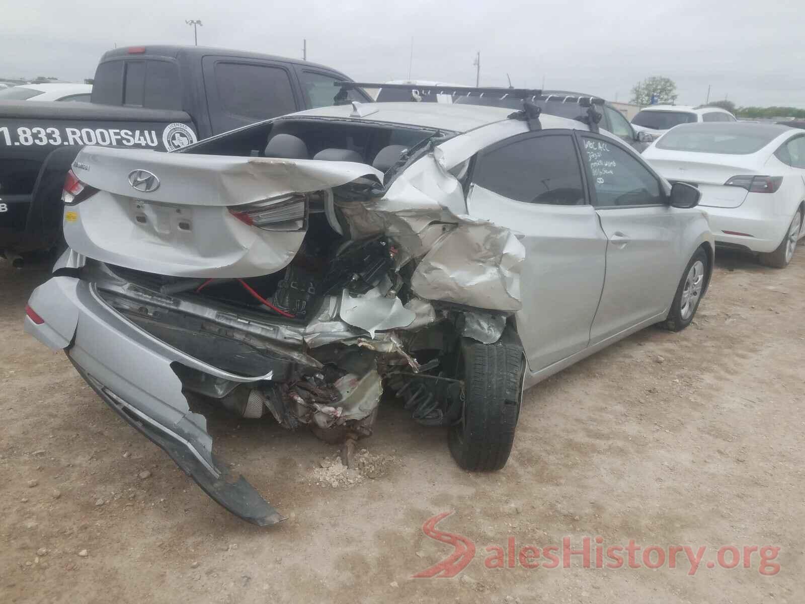 5NPDH4AE0GH698635 2016 HYUNDAI ELANTRA