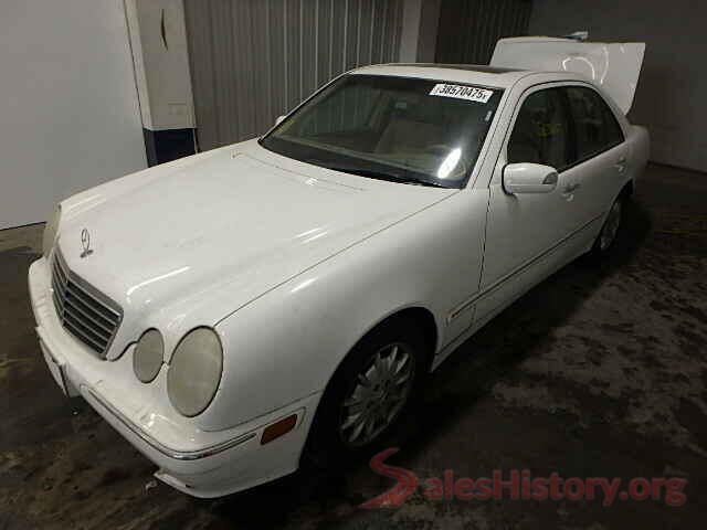 WDBJF65J8YB120375 2000 MERCEDES-BENZ E320