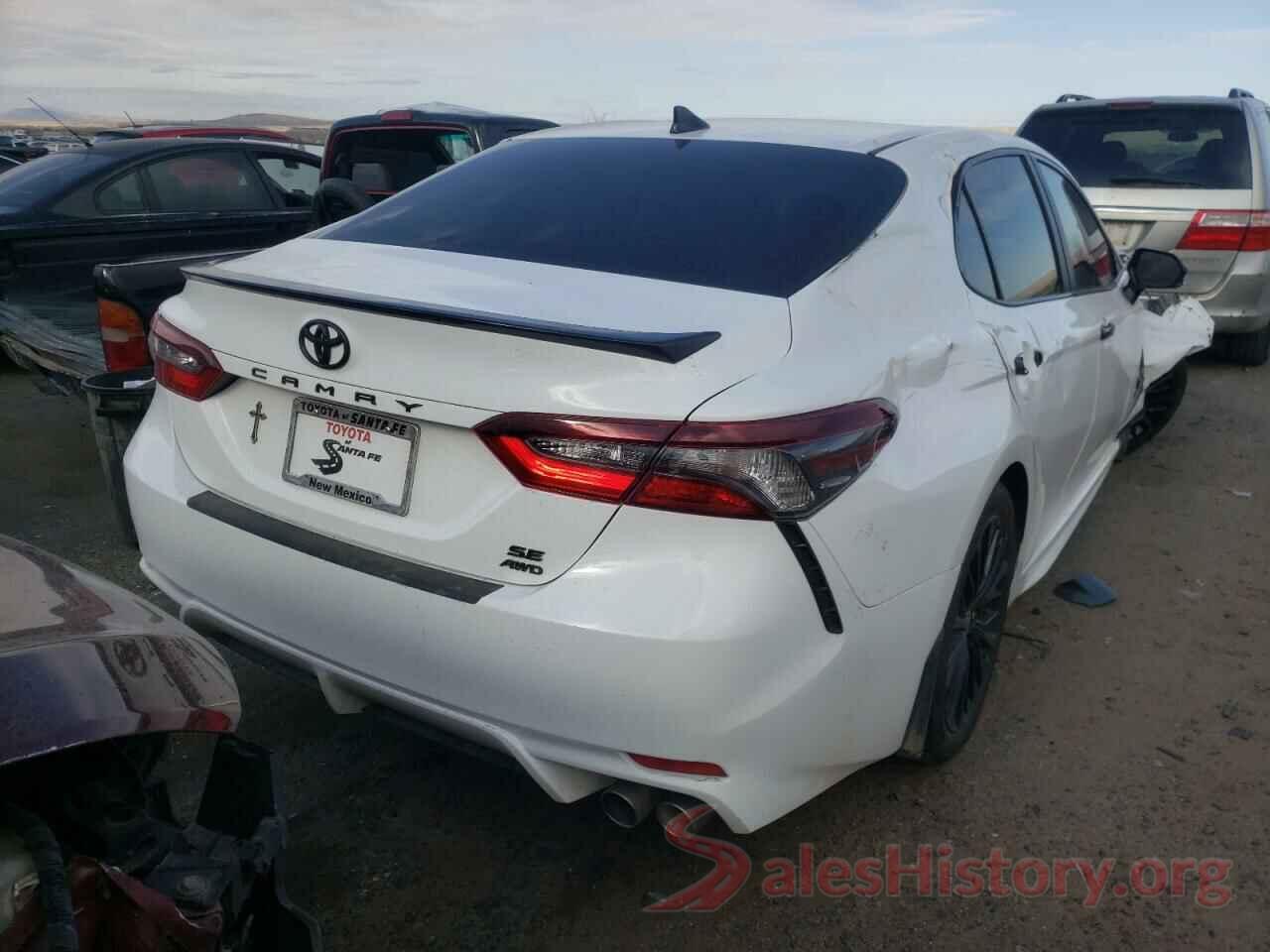 4T1G11BK7NU053418 2022 TOYOTA CAMRY