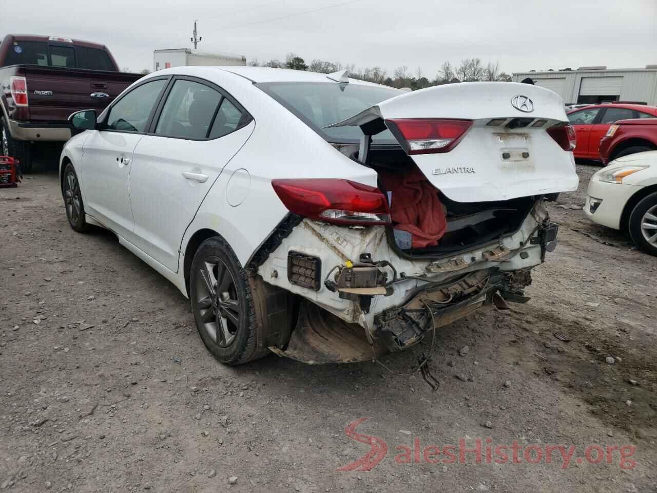 5NPD84LF4JH352469 2018 HYUNDAI ELANTRA