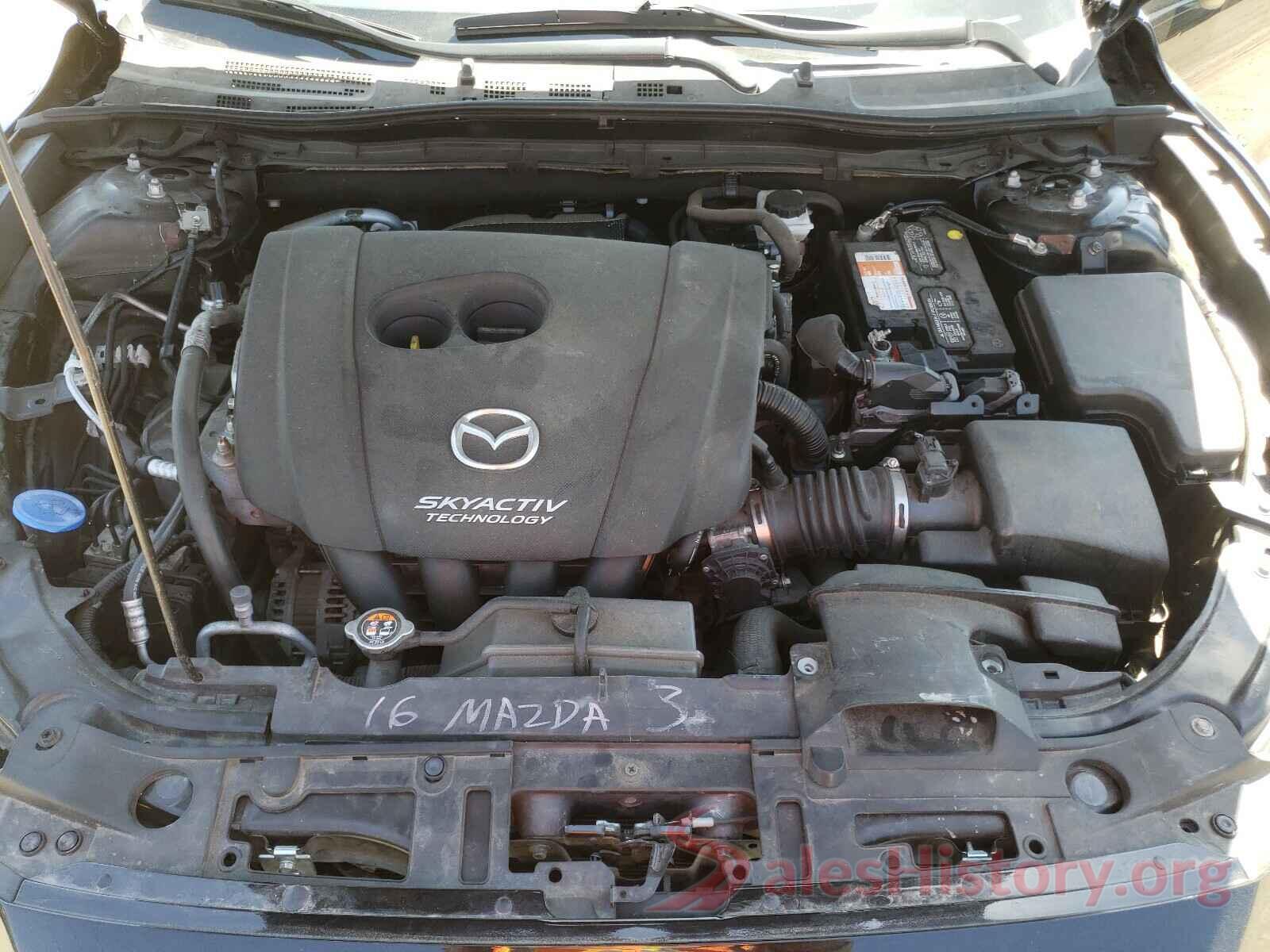 3MZBN1M39JM173063 2018 MAZDA 3