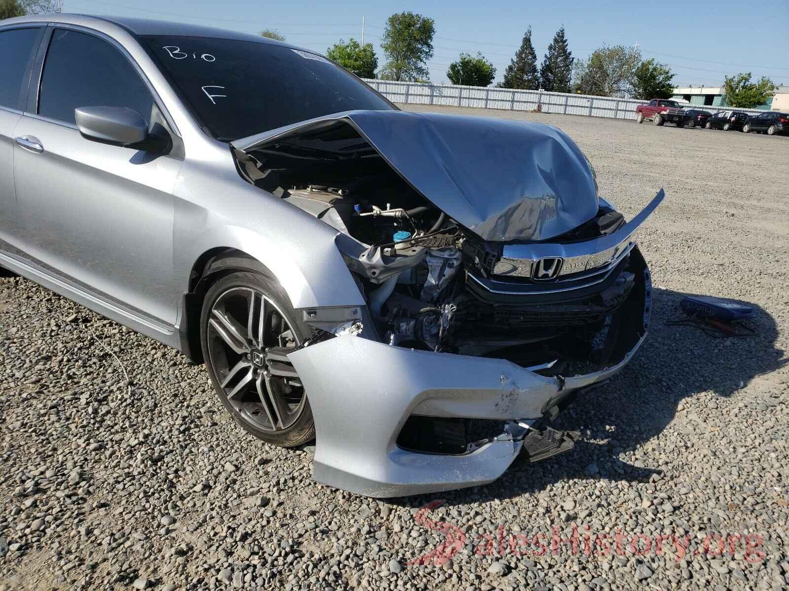 1HGCR2F54HA271703 2017 HONDA ACCORD