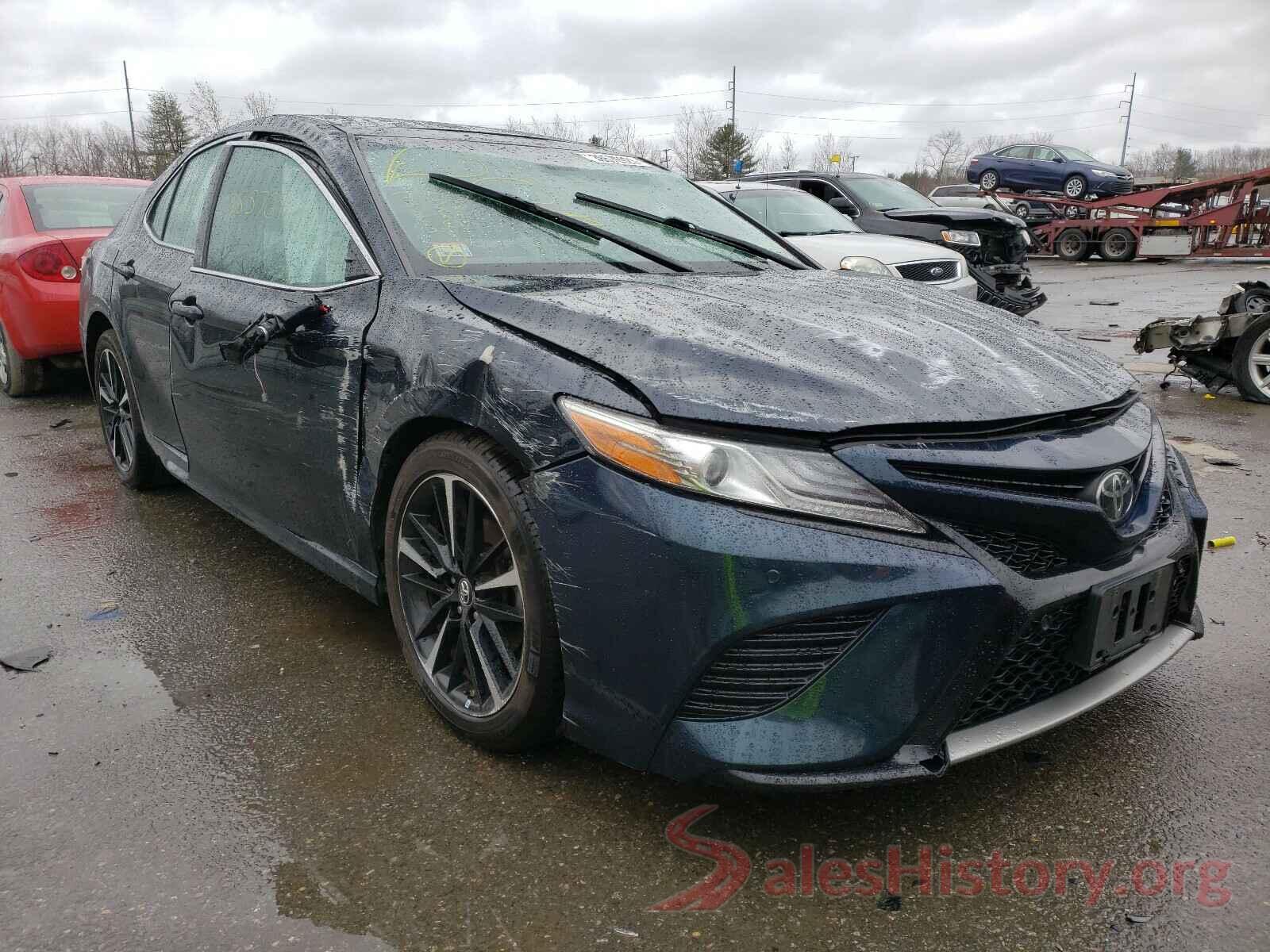 4T1B61HK3JU602321 2018 TOYOTA CAMRY