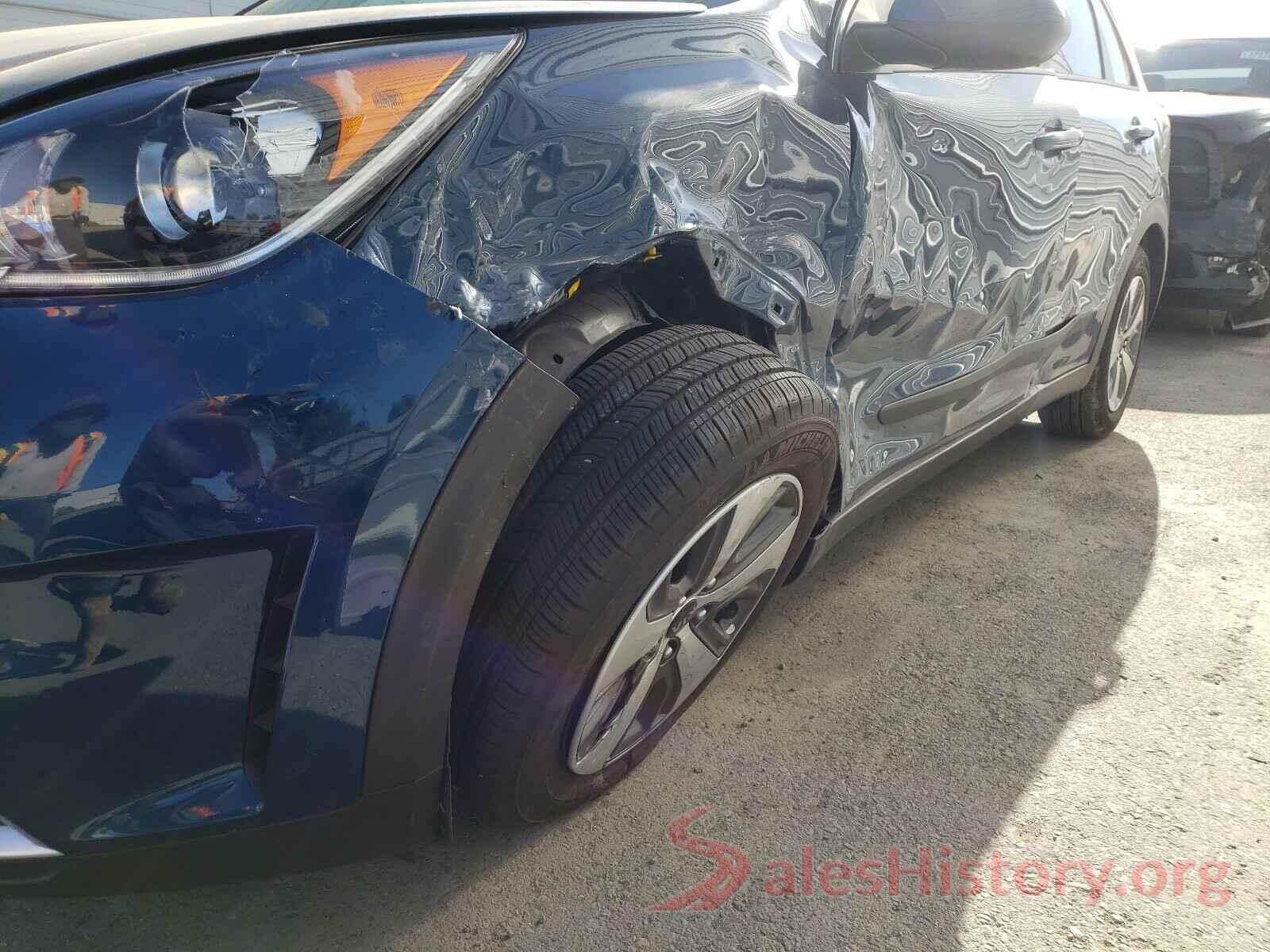 KNDCB3LC7K5318024 2019 KIA NIRO