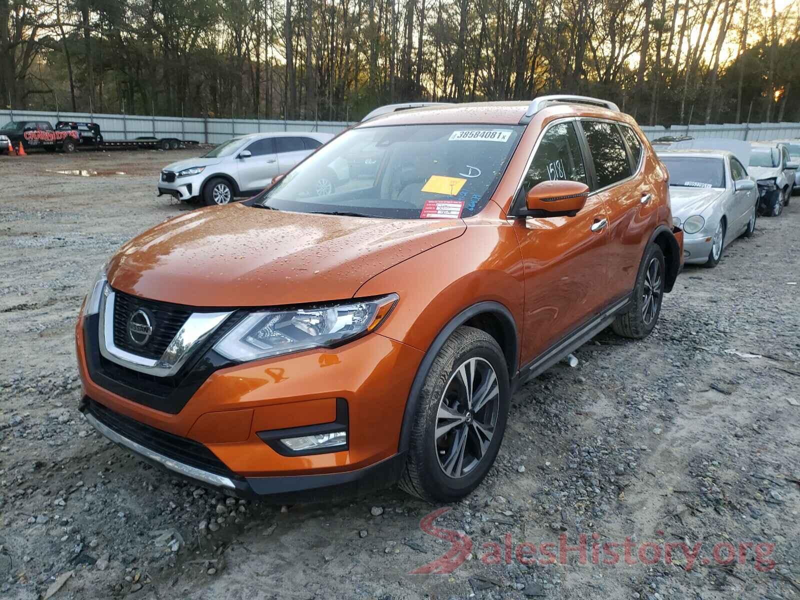 JN8AT2MT9JW463687 2018 NISSAN ROGUE