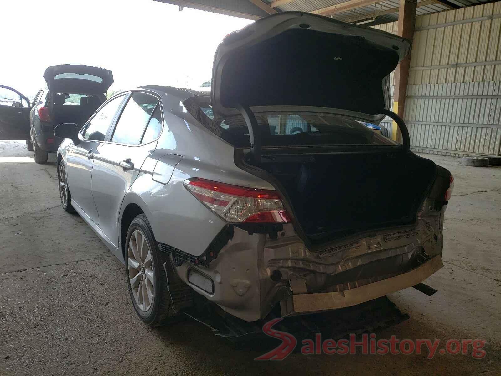 4T1B11HK1JU678747 2018 TOYOTA CAMRY