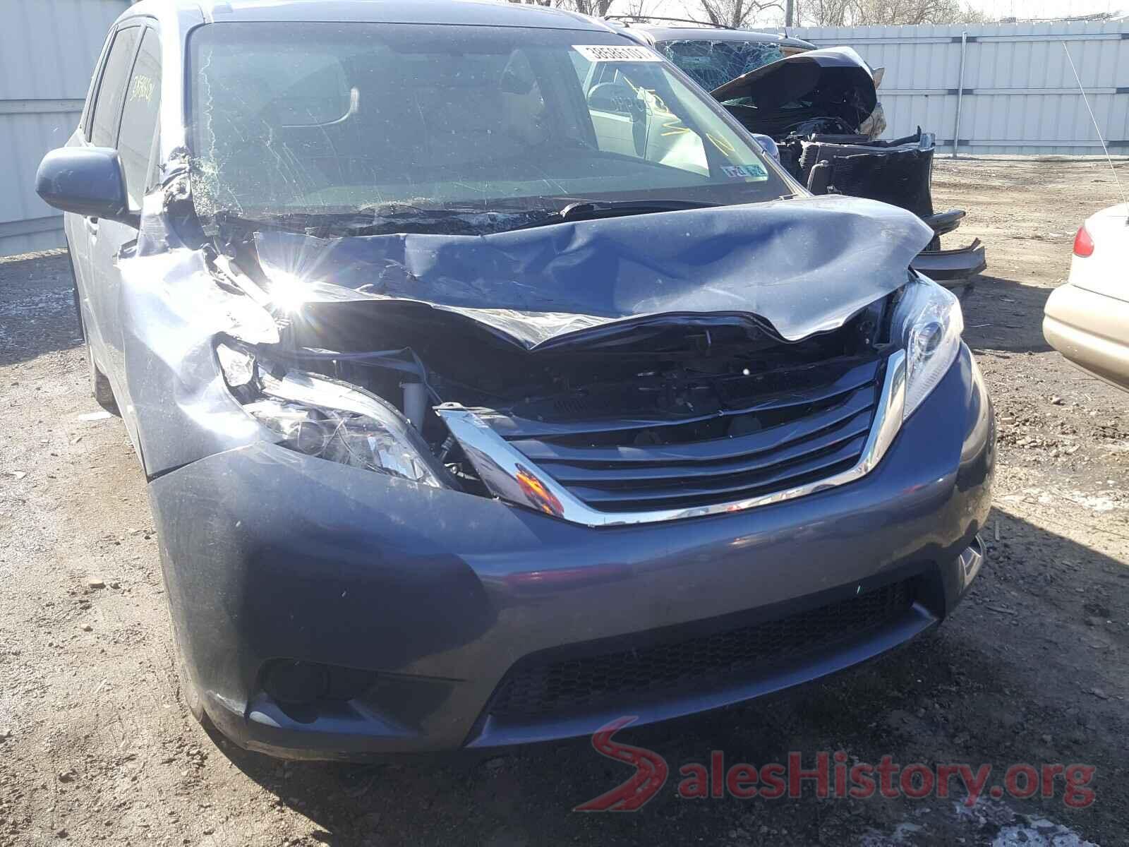 5TDJZ3DC4HS152176 2017 TOYOTA SIENNA