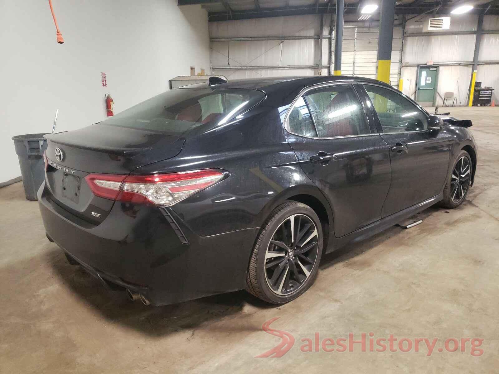 4T1BZ1HKXJU009899 2018 TOYOTA CAMRY