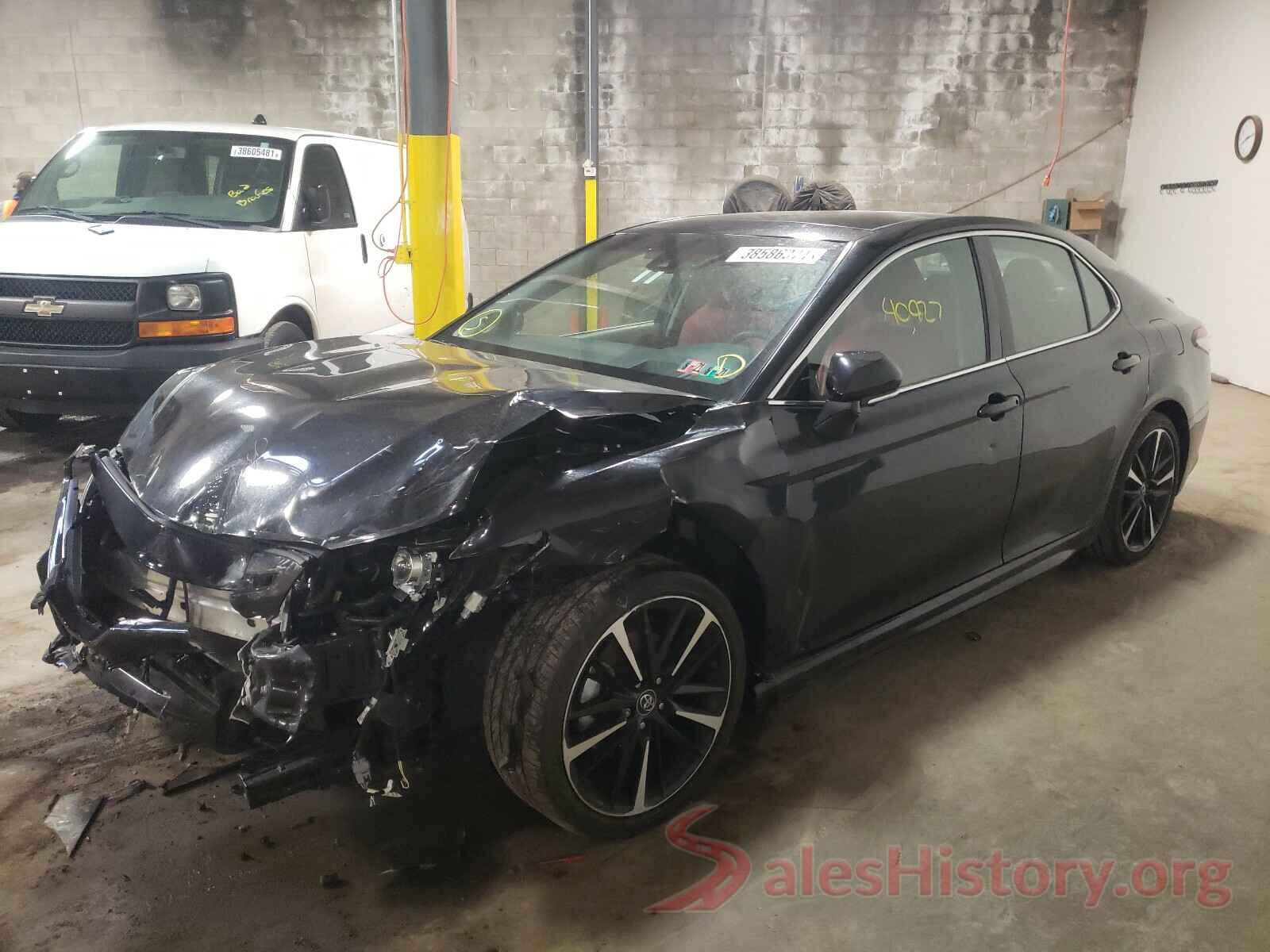 4T1BZ1HKXJU009899 2018 TOYOTA CAMRY